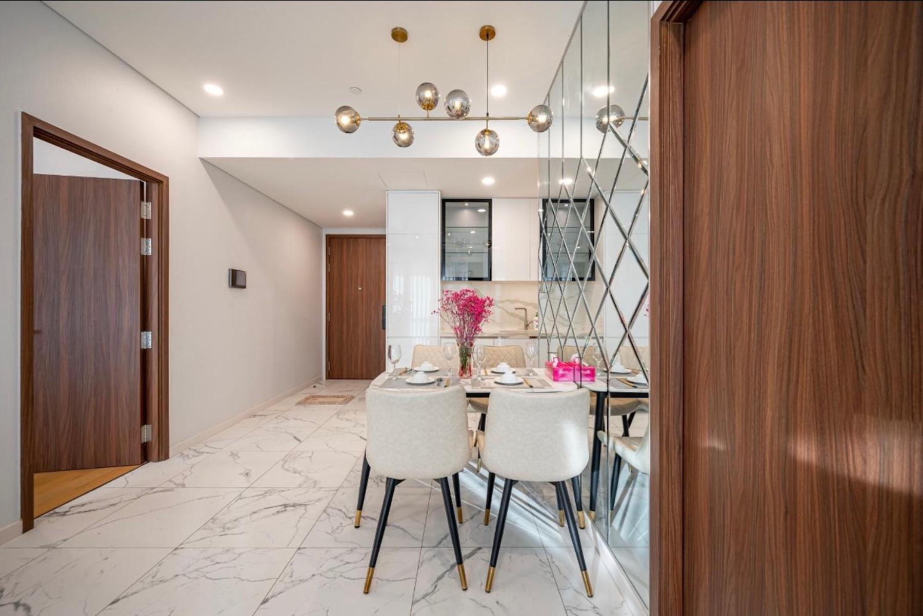 THE CREST-Central Saigon Riverside -Free POOL-GYM-SAUNA Room-YOGA Room