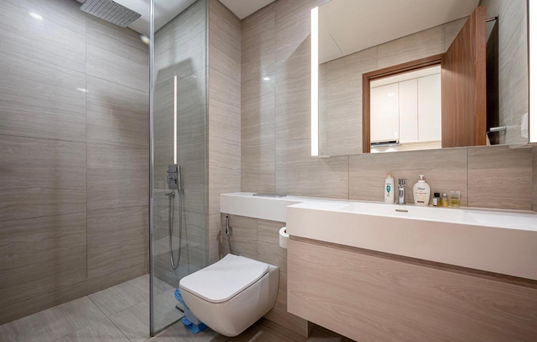 THE CREST-Central Saigon Riverside -Free POOL-GYM-SAUNA Room-YOGA Room