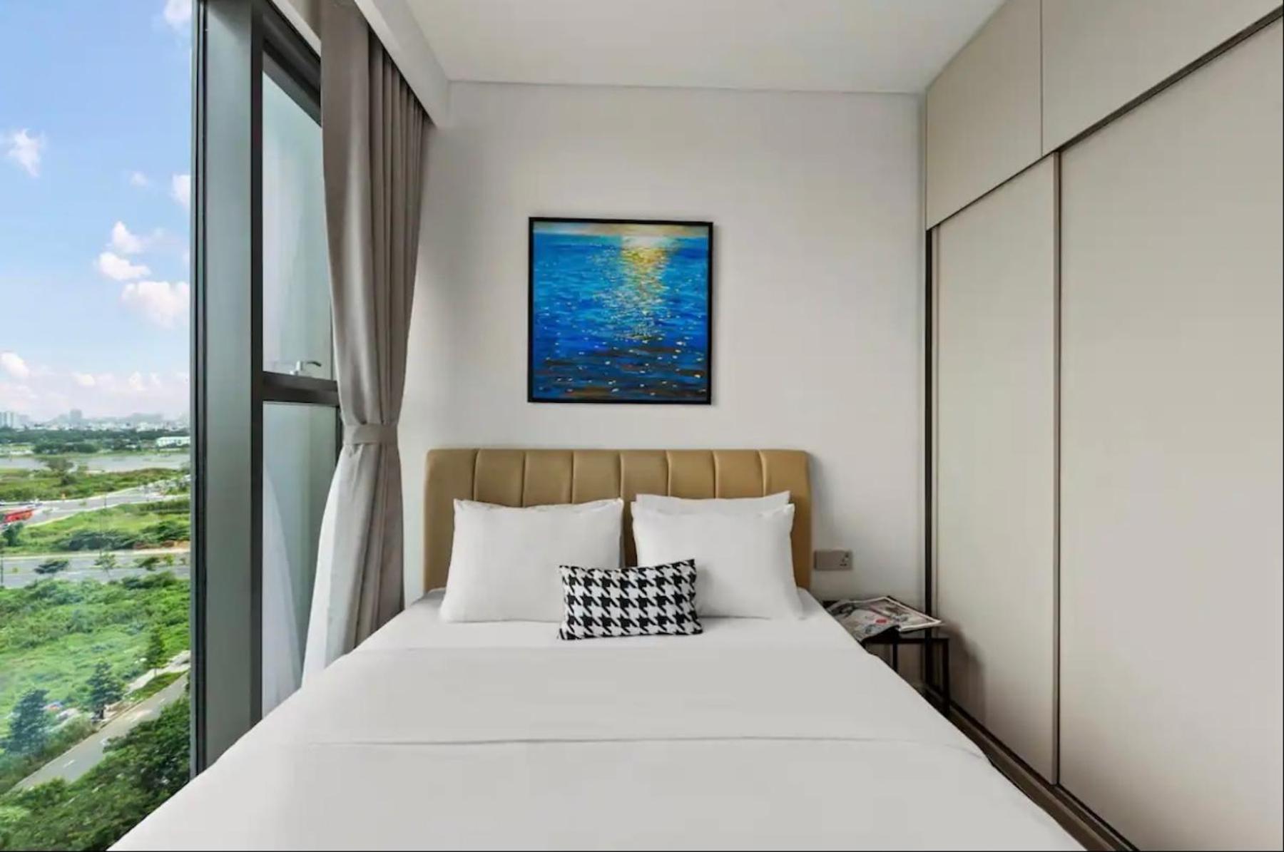 THE CREST-Central Saigon Riverside -Free POOL-GYM-SAUNA Room-YOGA Room