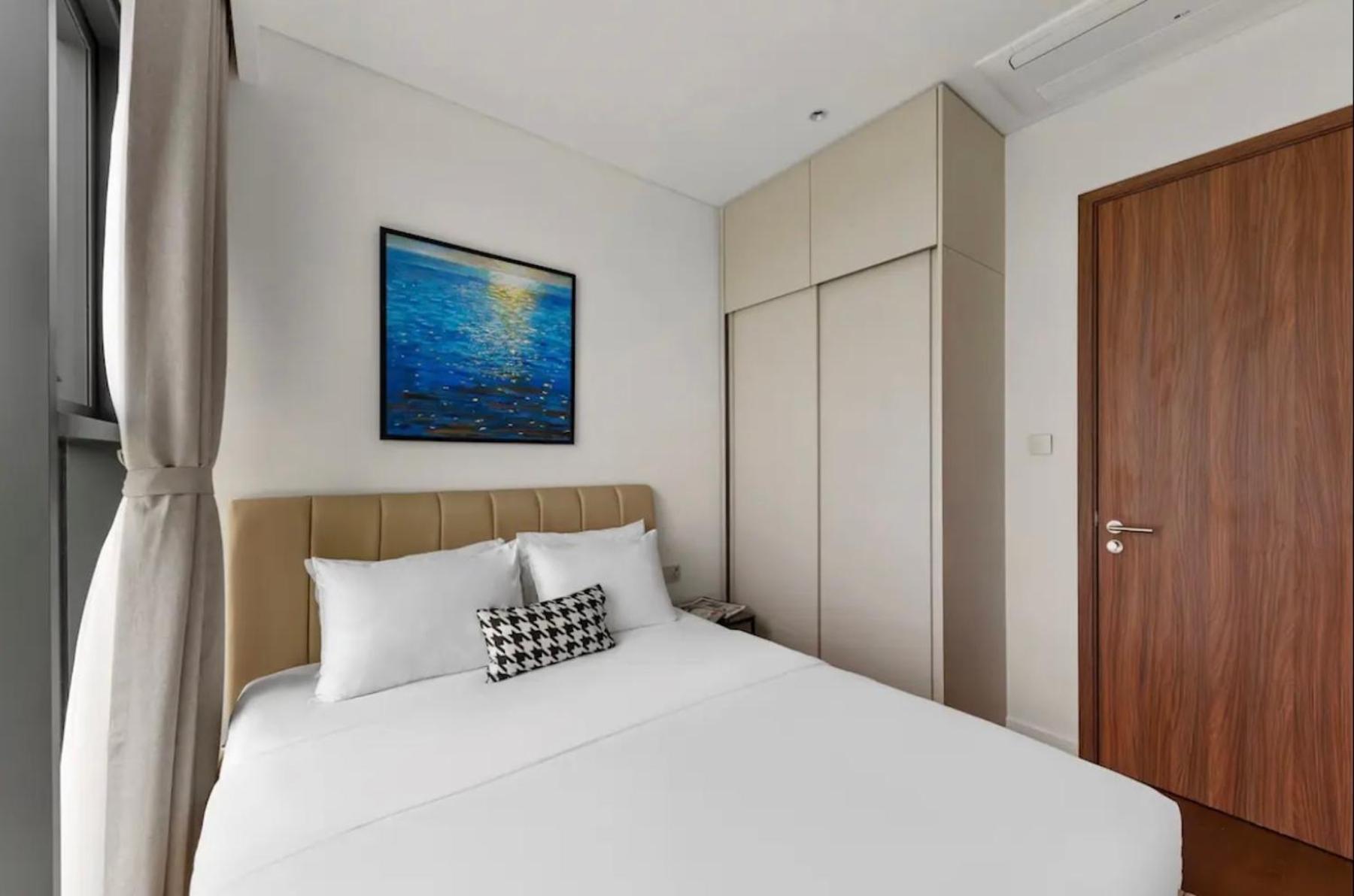 THE CREST-Central Saigon Riverside -Free POOL-GYM-SAUNA Room-YOGA Room