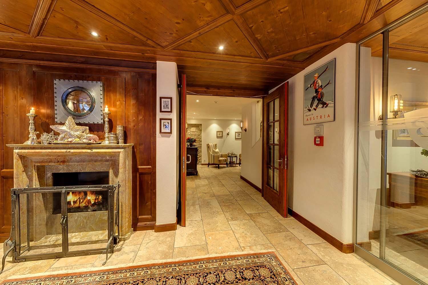 Bentleys House MOUNTAIN Residence