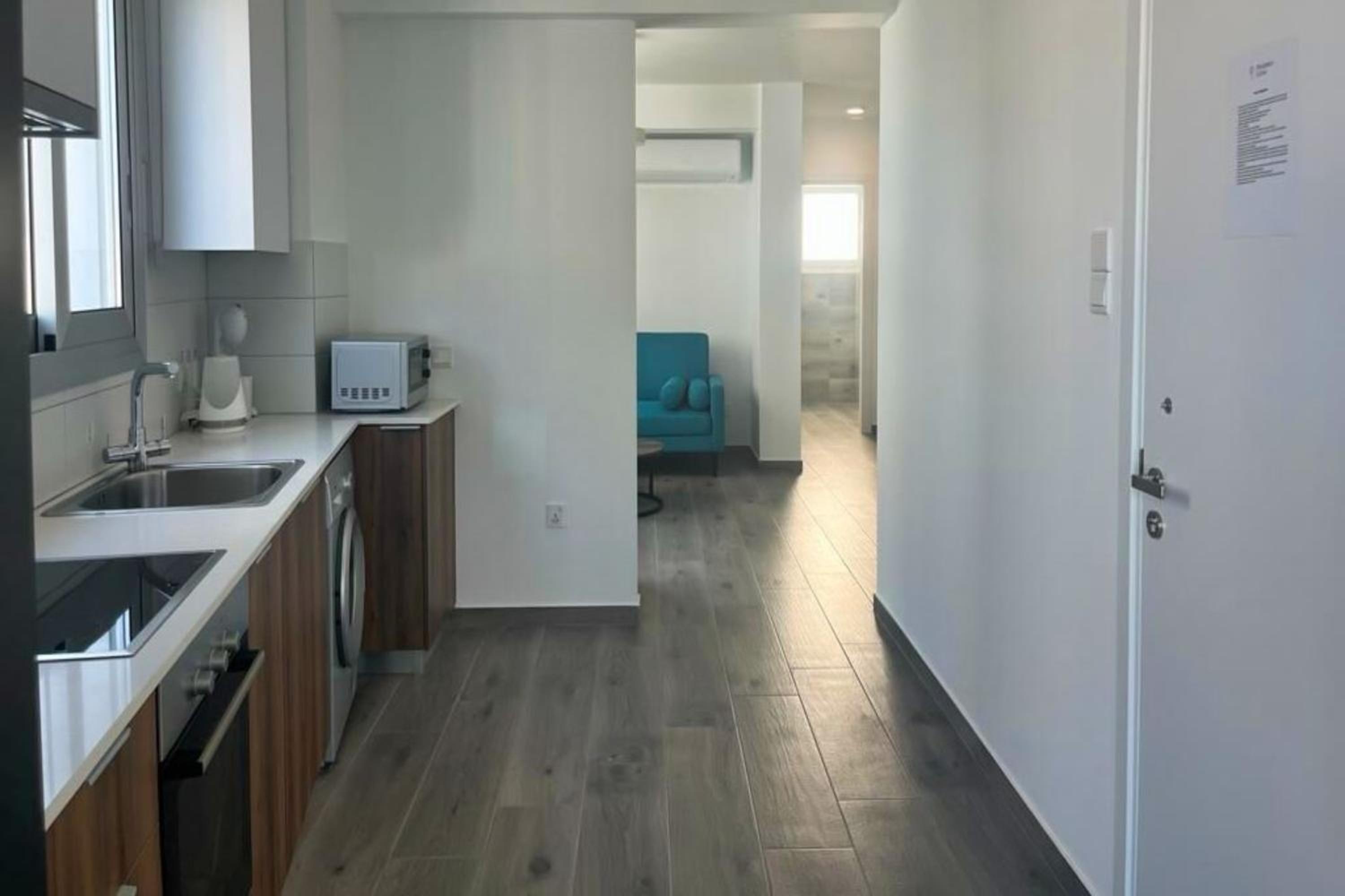 Phaedrus Living Coral Suites Ambiance