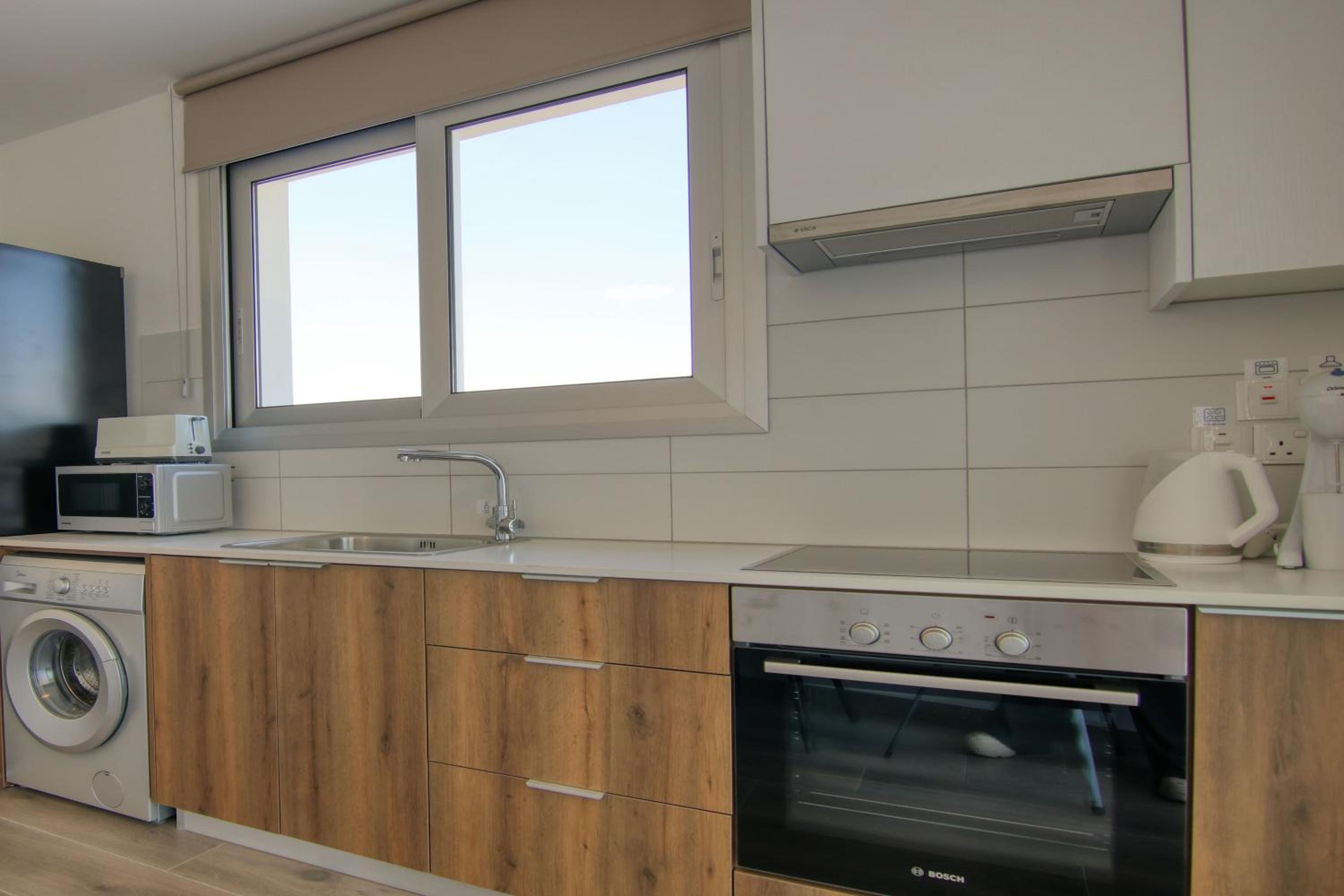 Phaedrus Living Coral Suites Ambiance
