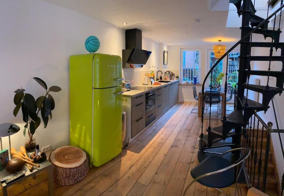 City-beach apartment nearby Amsterdam view 5