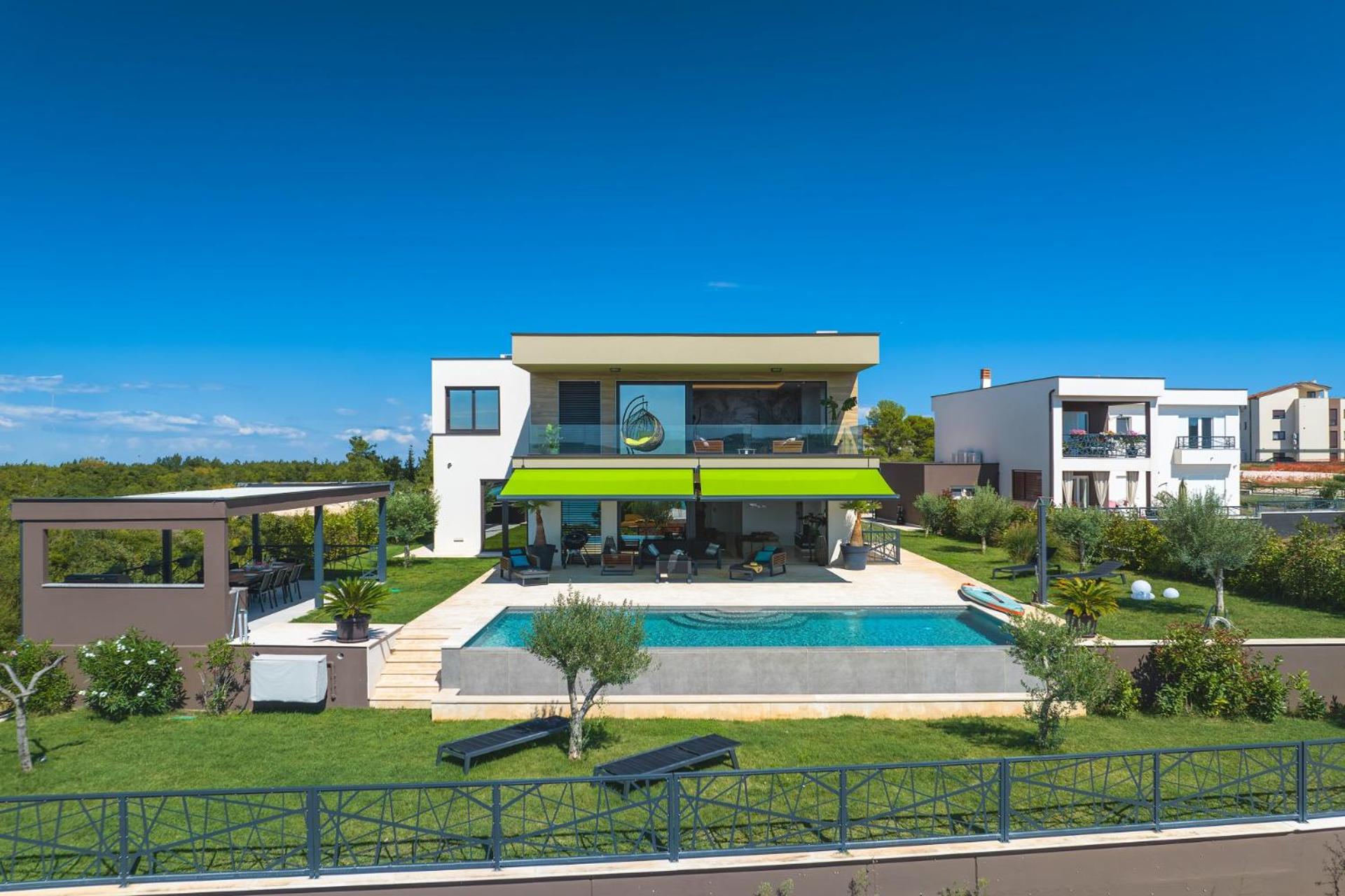 Luxus Villa La Casaccia mit Meerblick - by Istrabook