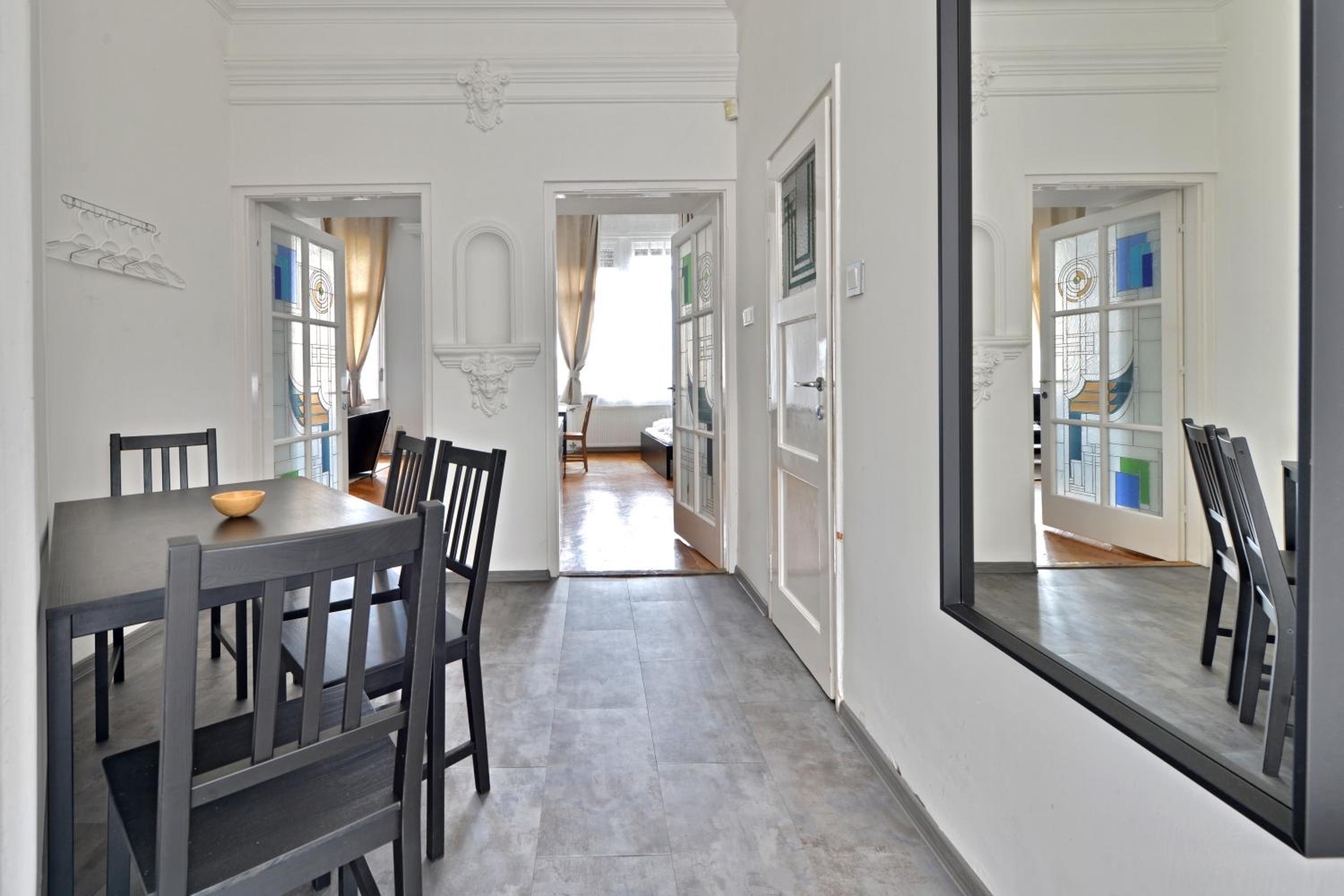 Buda Apartman house 8