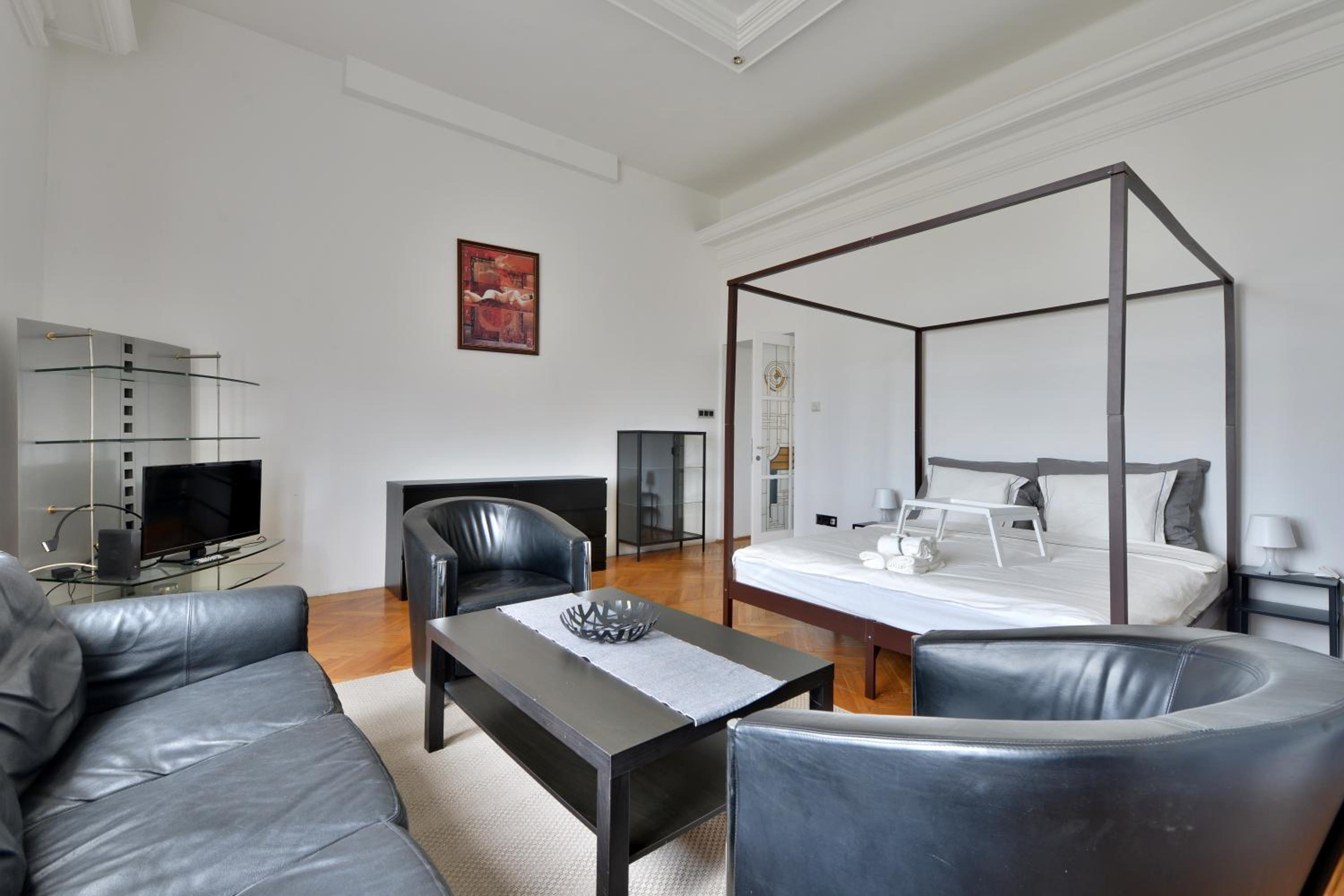 Buda Apartman house 8