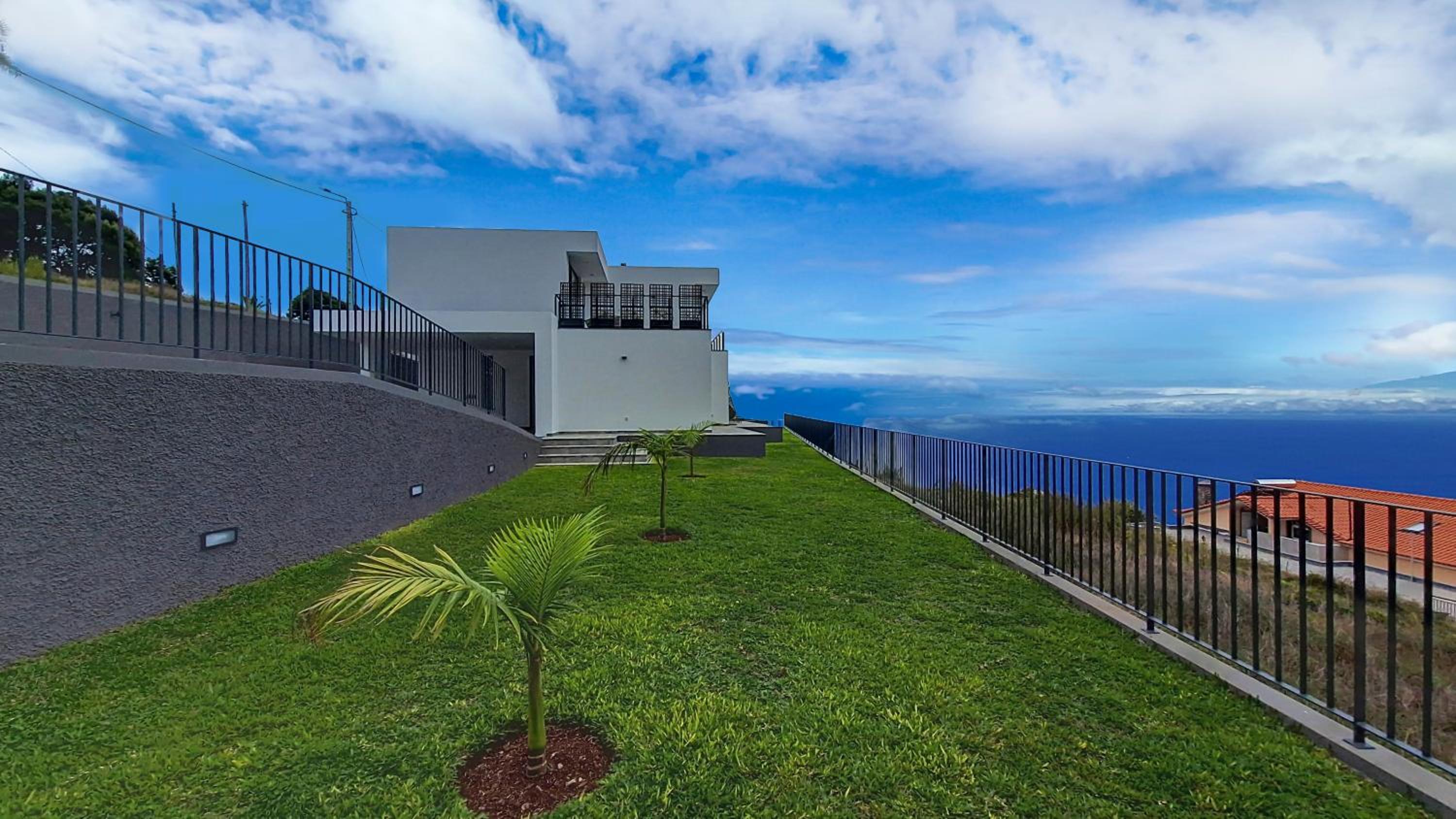 Ohana Ocean View by Lovelystay view 3