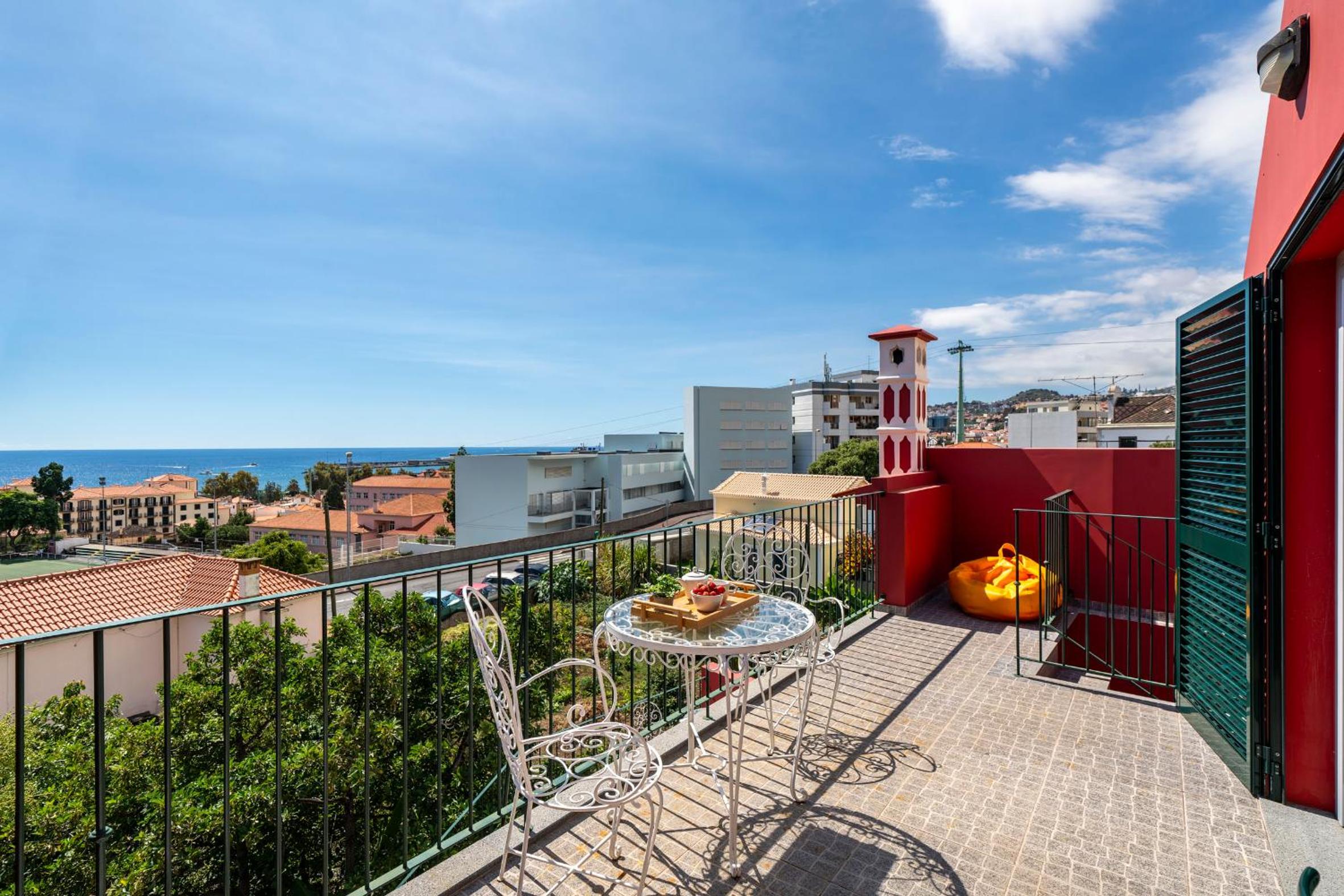 Casa Strelitzia by An Island Apart view 3