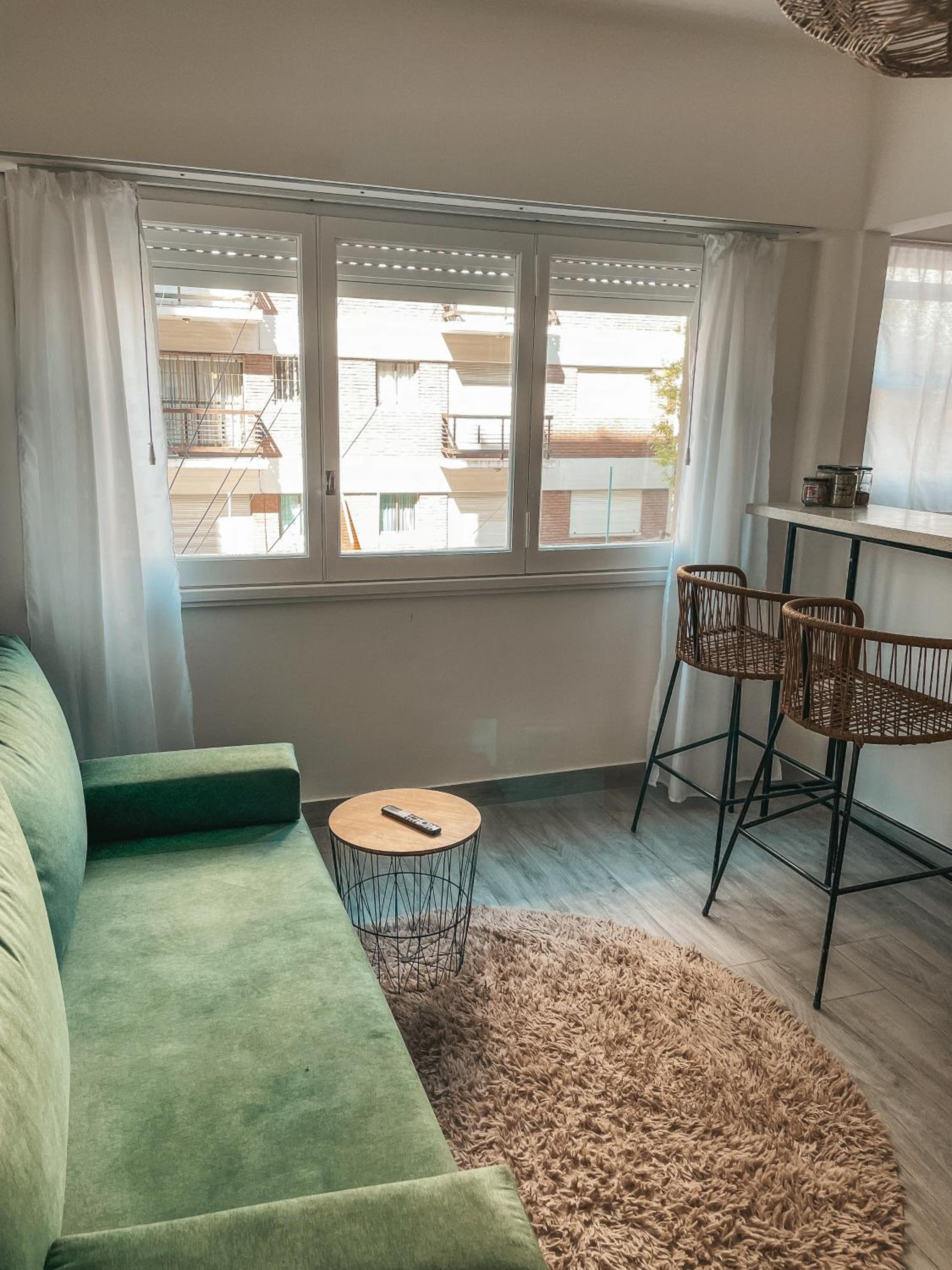 Monoambiente NUEVO zona Guemes/Aldrey