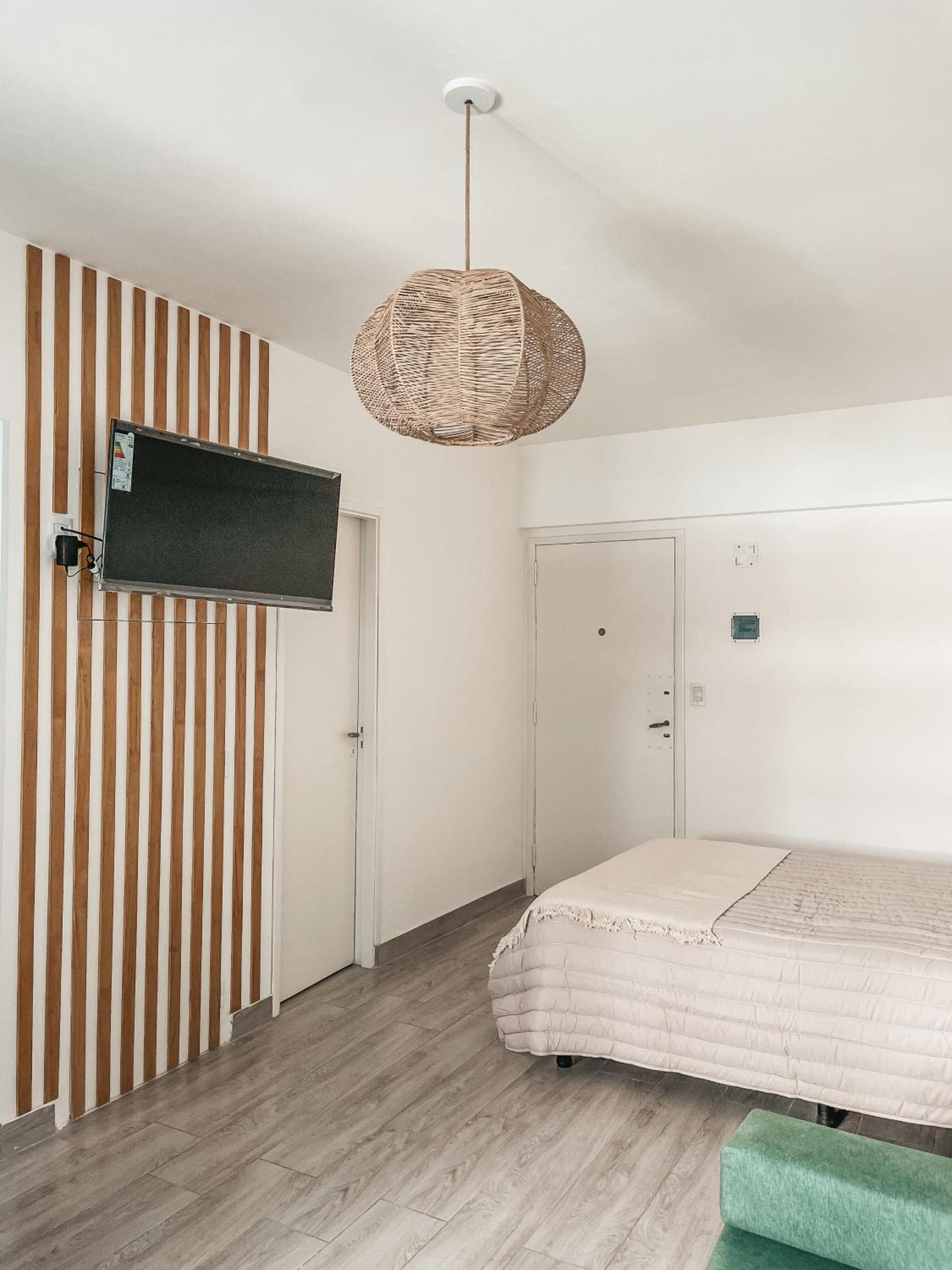 Monoambiente NUEVO zona Guemes/Aldrey