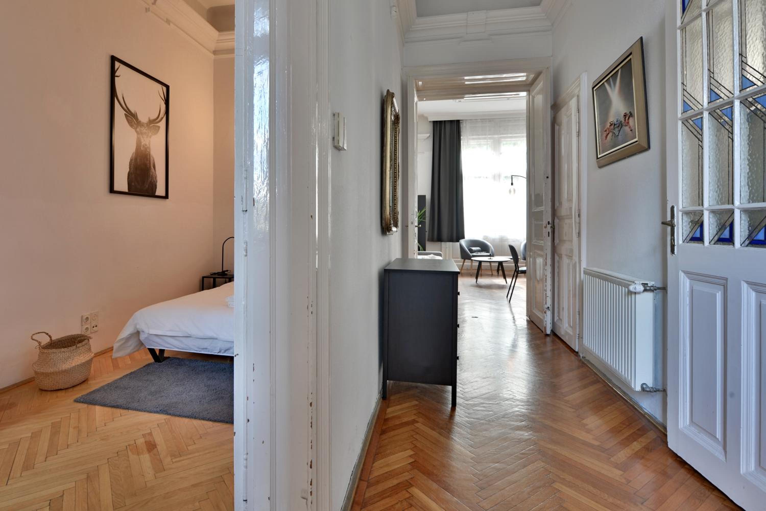 Buda Apartman House 9 view 3