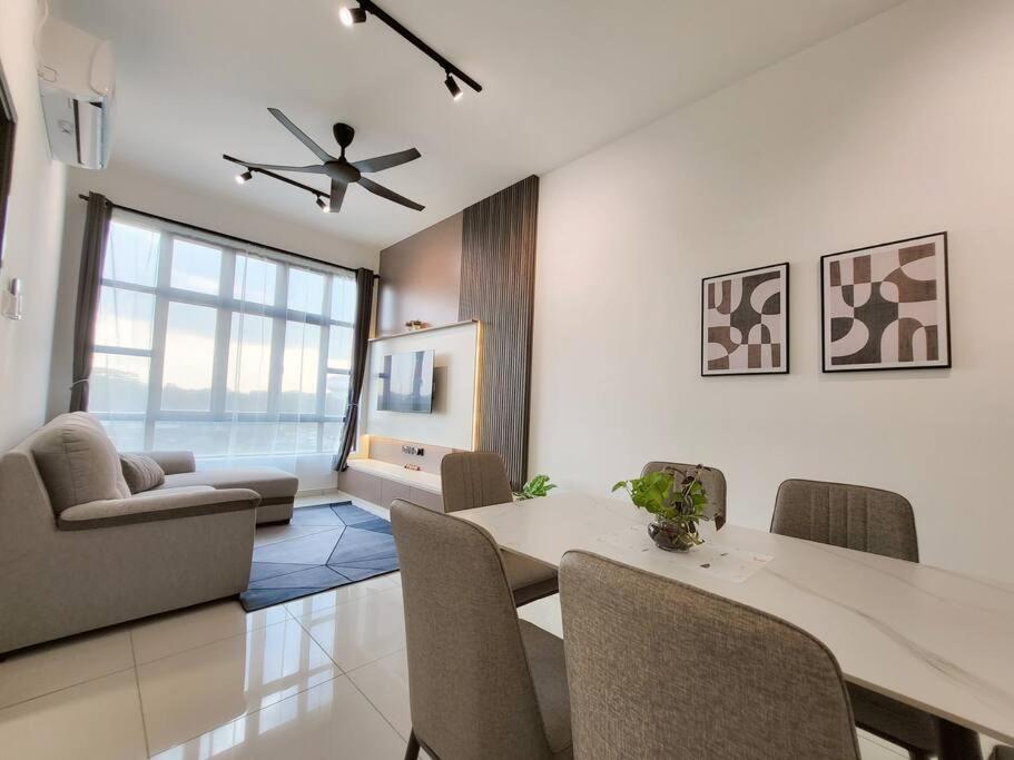 D'Summit Tropika - 2 Rooms 4 Pax, Free Parking