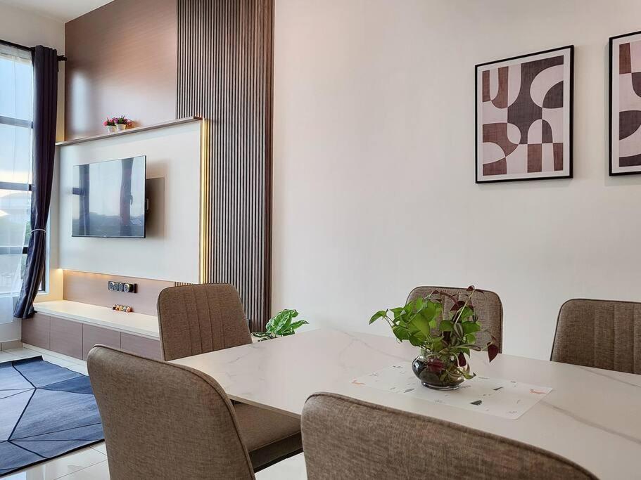 D'Summit Tropika - 2 Rooms 4 Pax, Free Parking