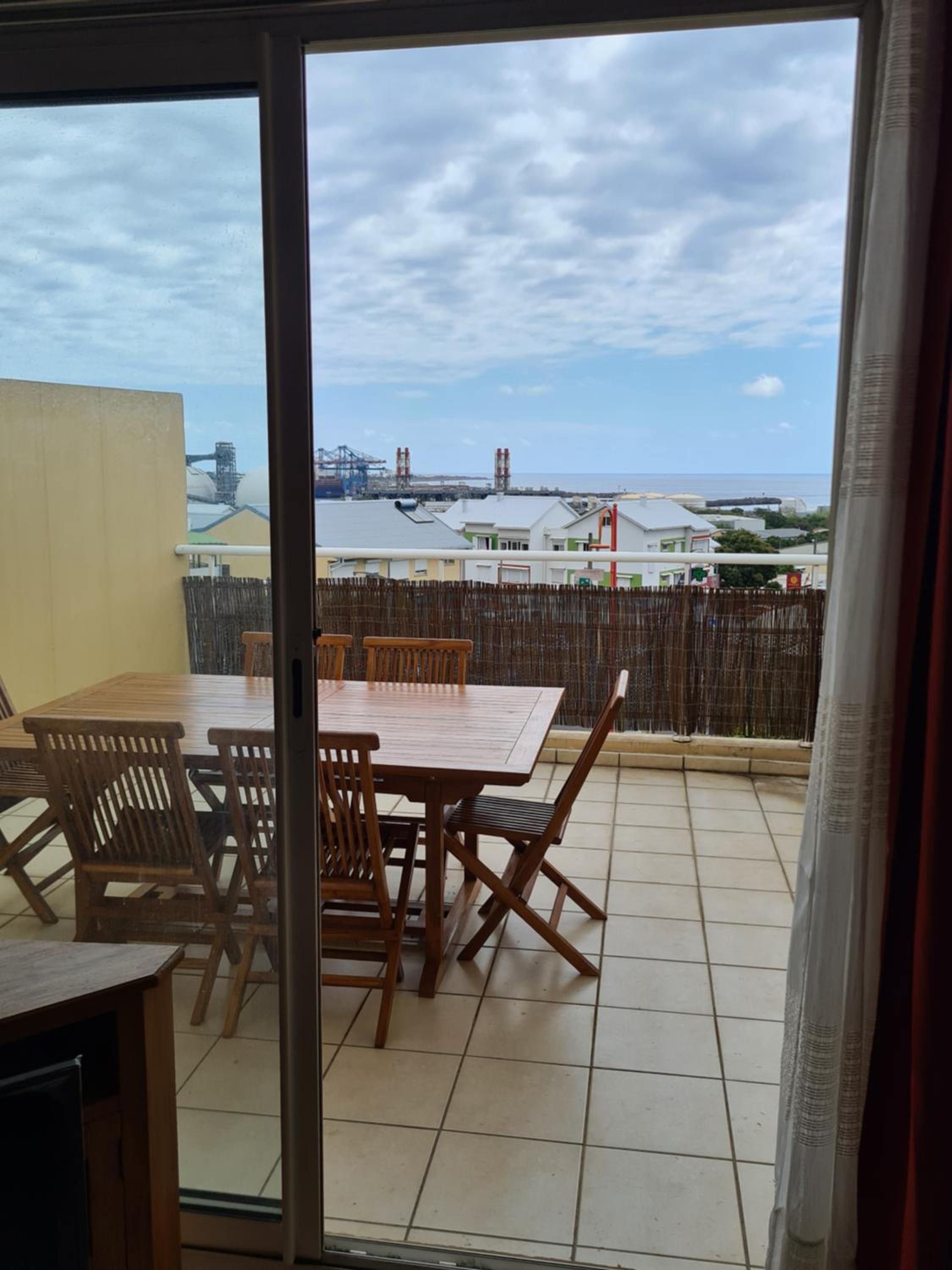 LA TONNELLE view 5
