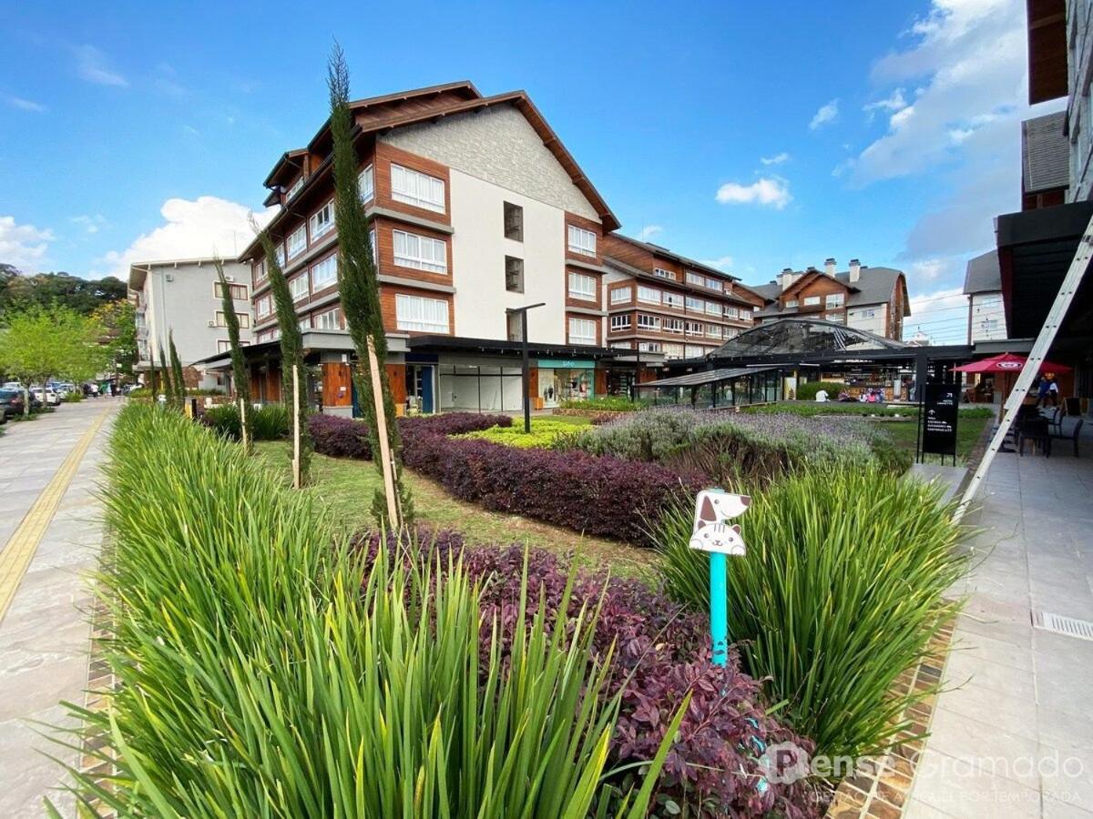 Apartamento a 650m da Rua Coberta