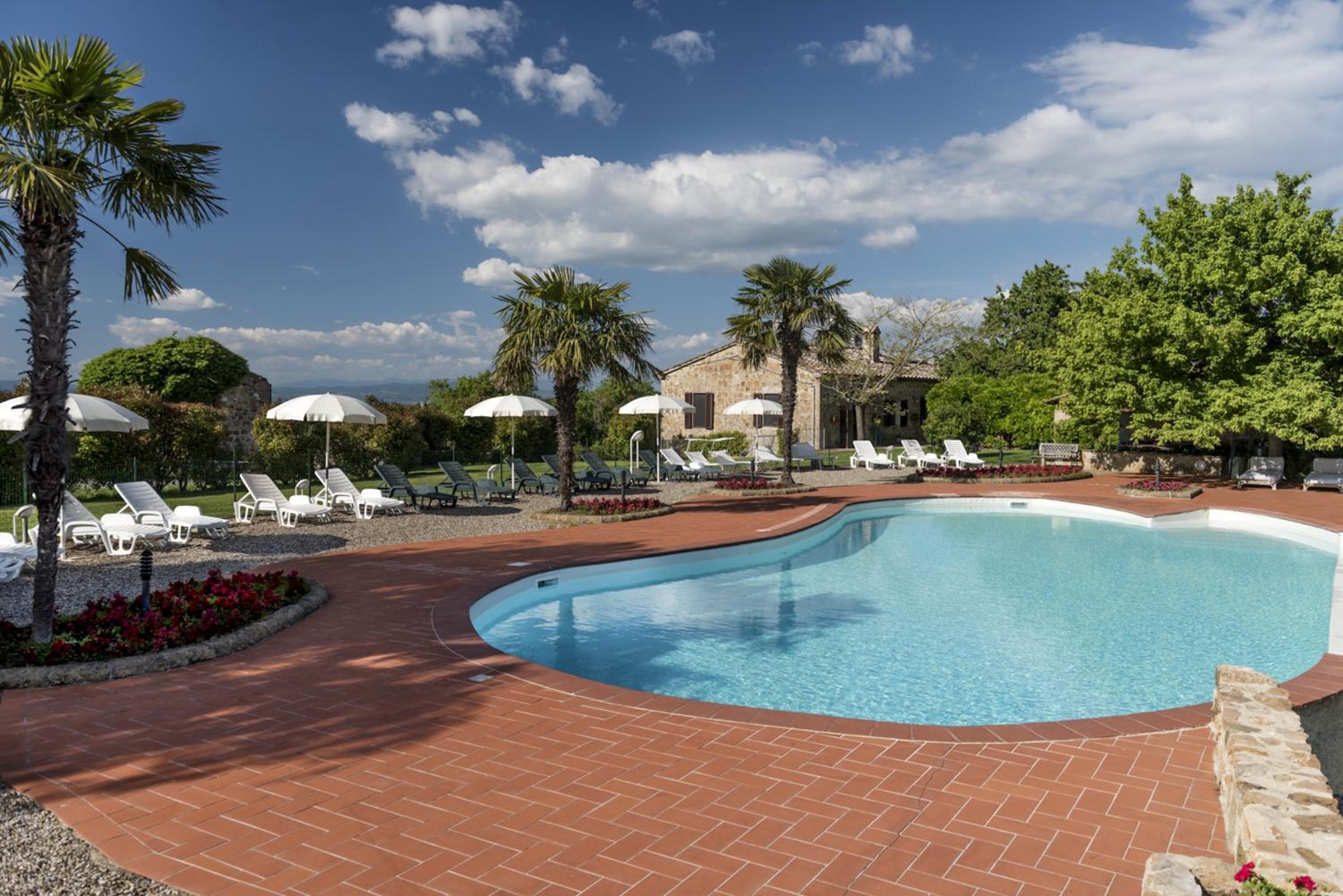 Quaint house in Murlo with shared pool
