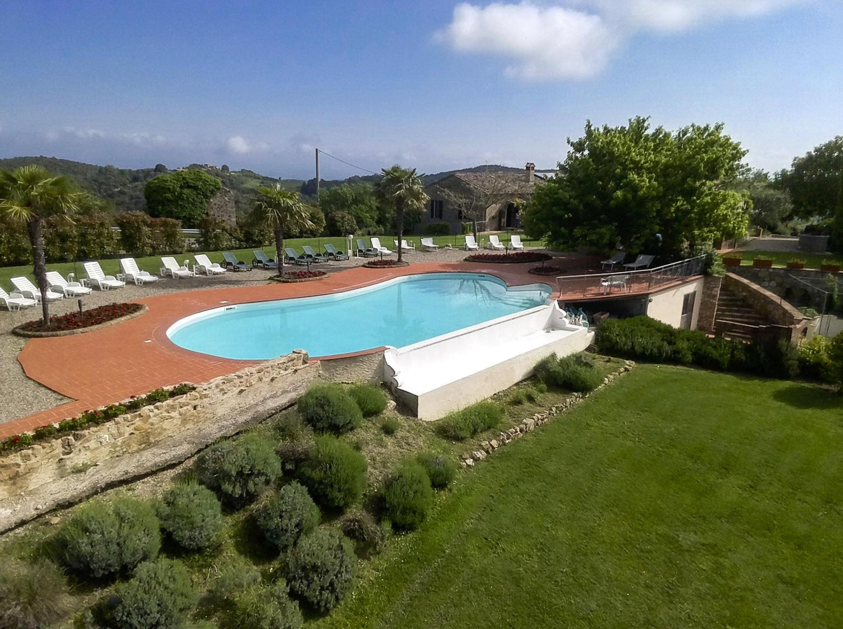 Quaint house in Murlo with shared pool