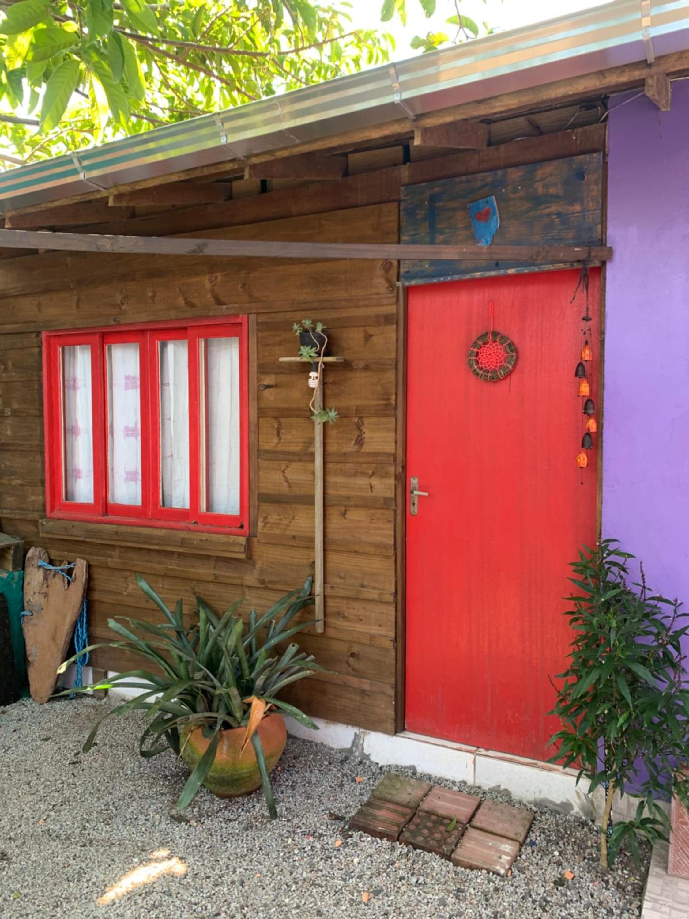 Toca da Suzara Suíte 3 até 3 pessoas Piscina Rio e Mar num só lugar
