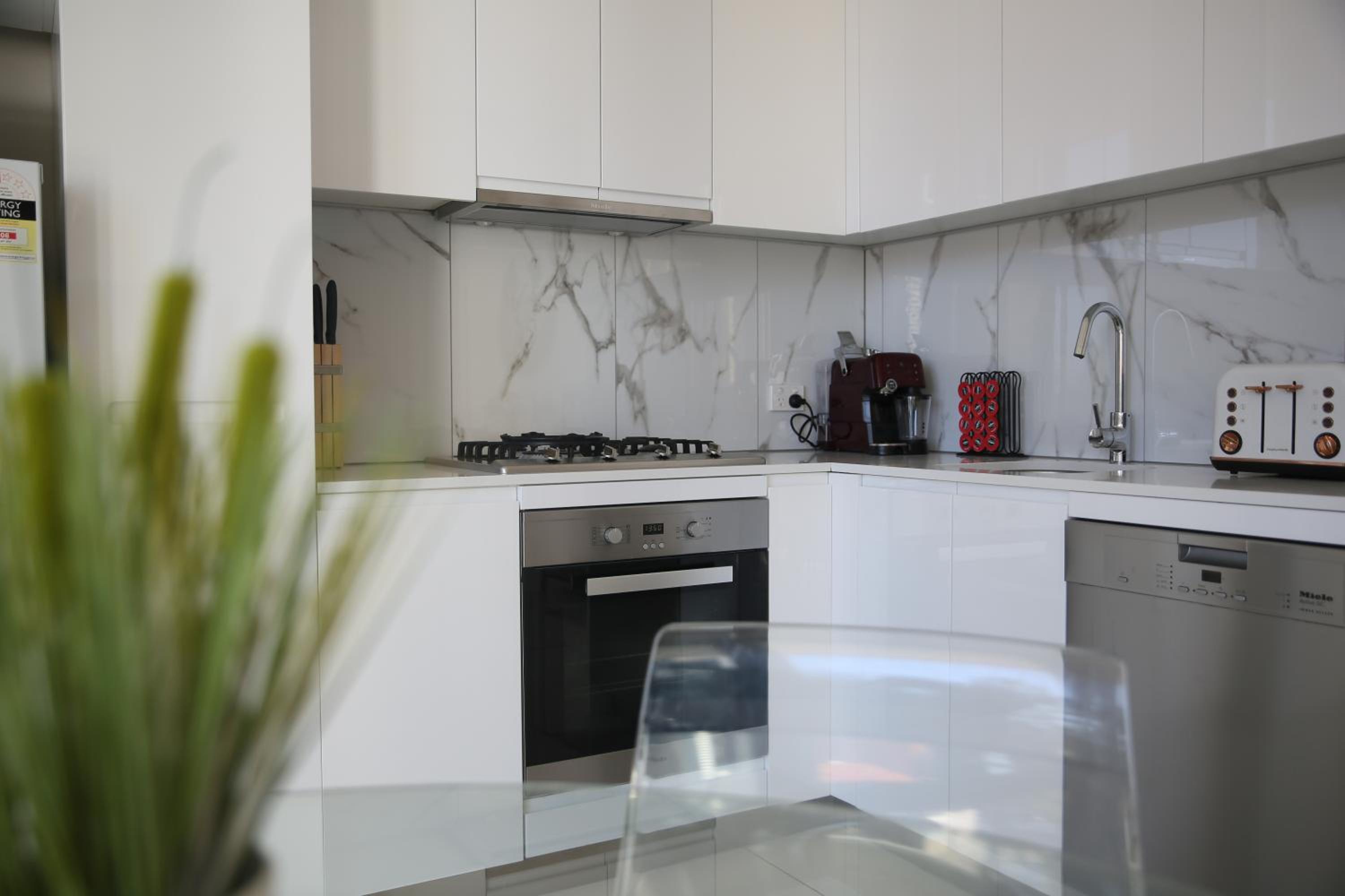 Adelaide CBD Bluebird Apartment
