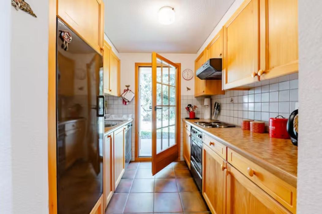 Centered Ski/Swim Ap. w/ private yard & fireplace