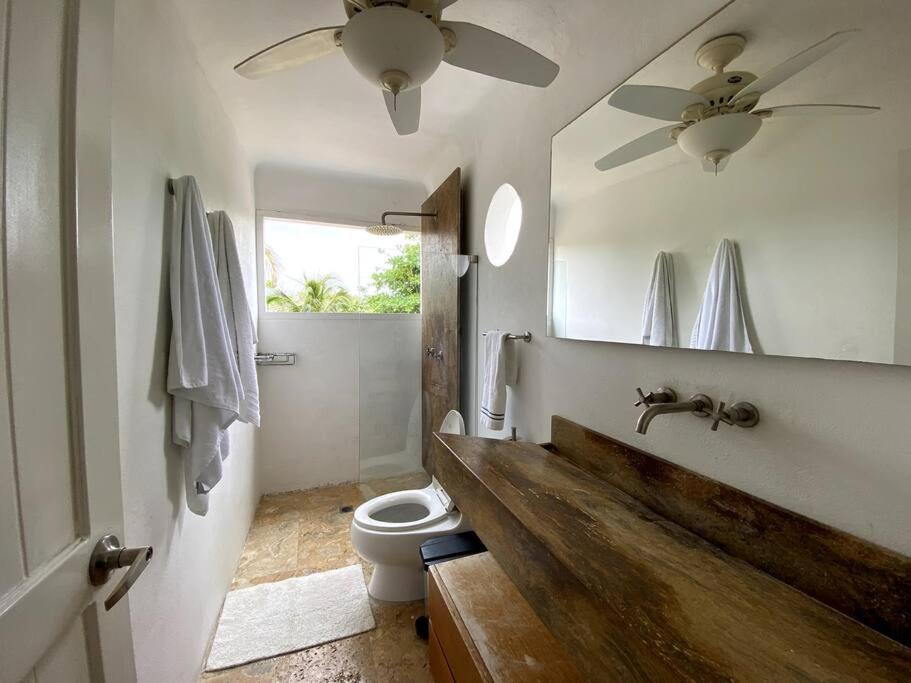 Villa en Barú con playa privada 6BR