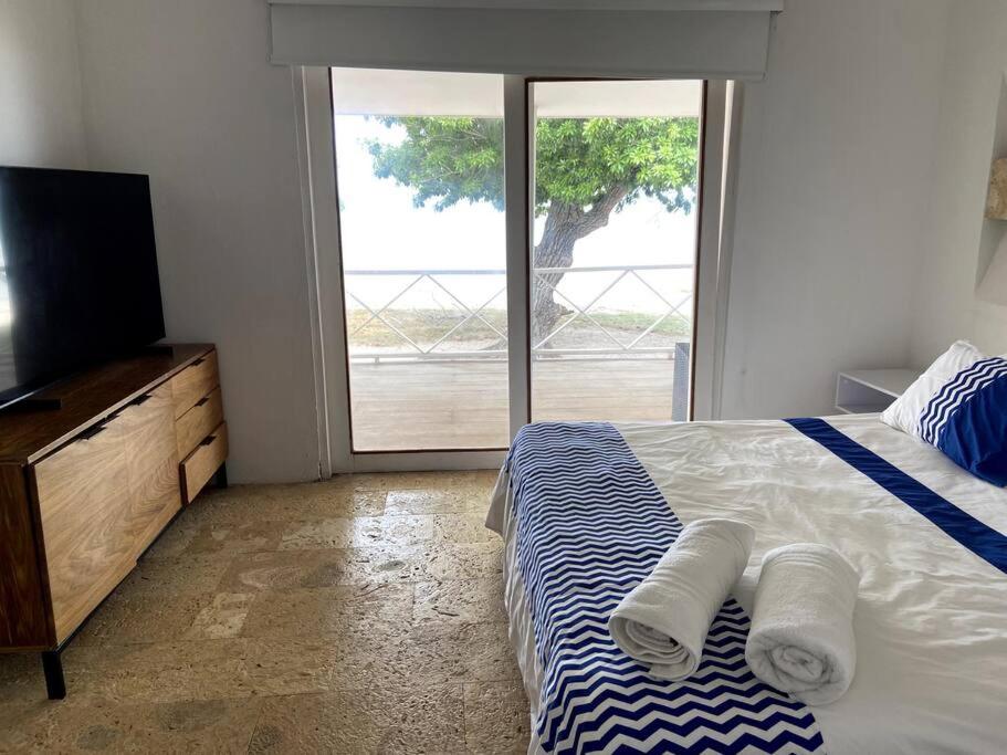 Villa en Barú con playa privada 6BR