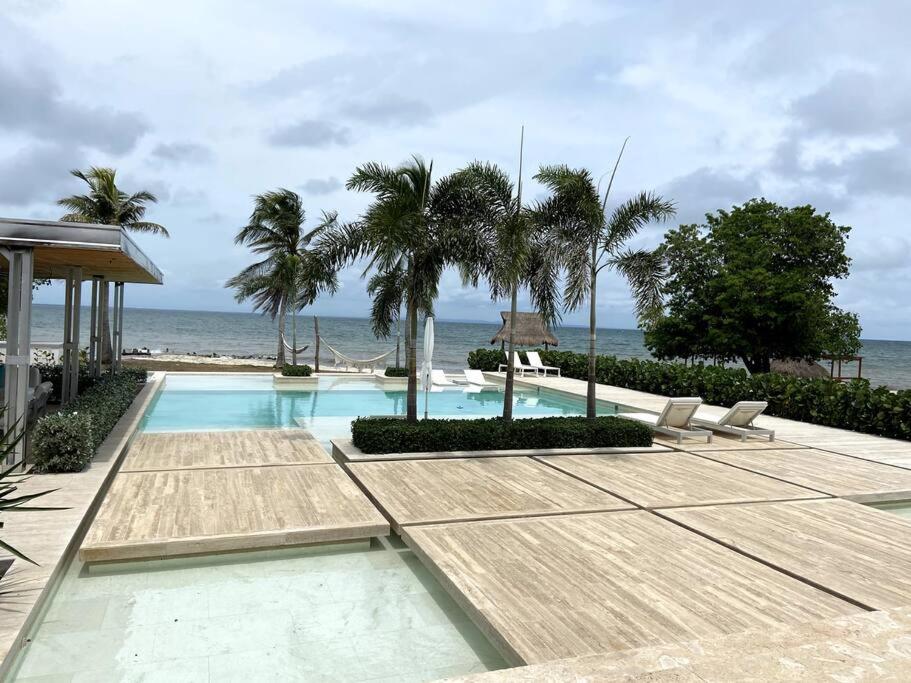 Villa en Barú con playa privada 6BR