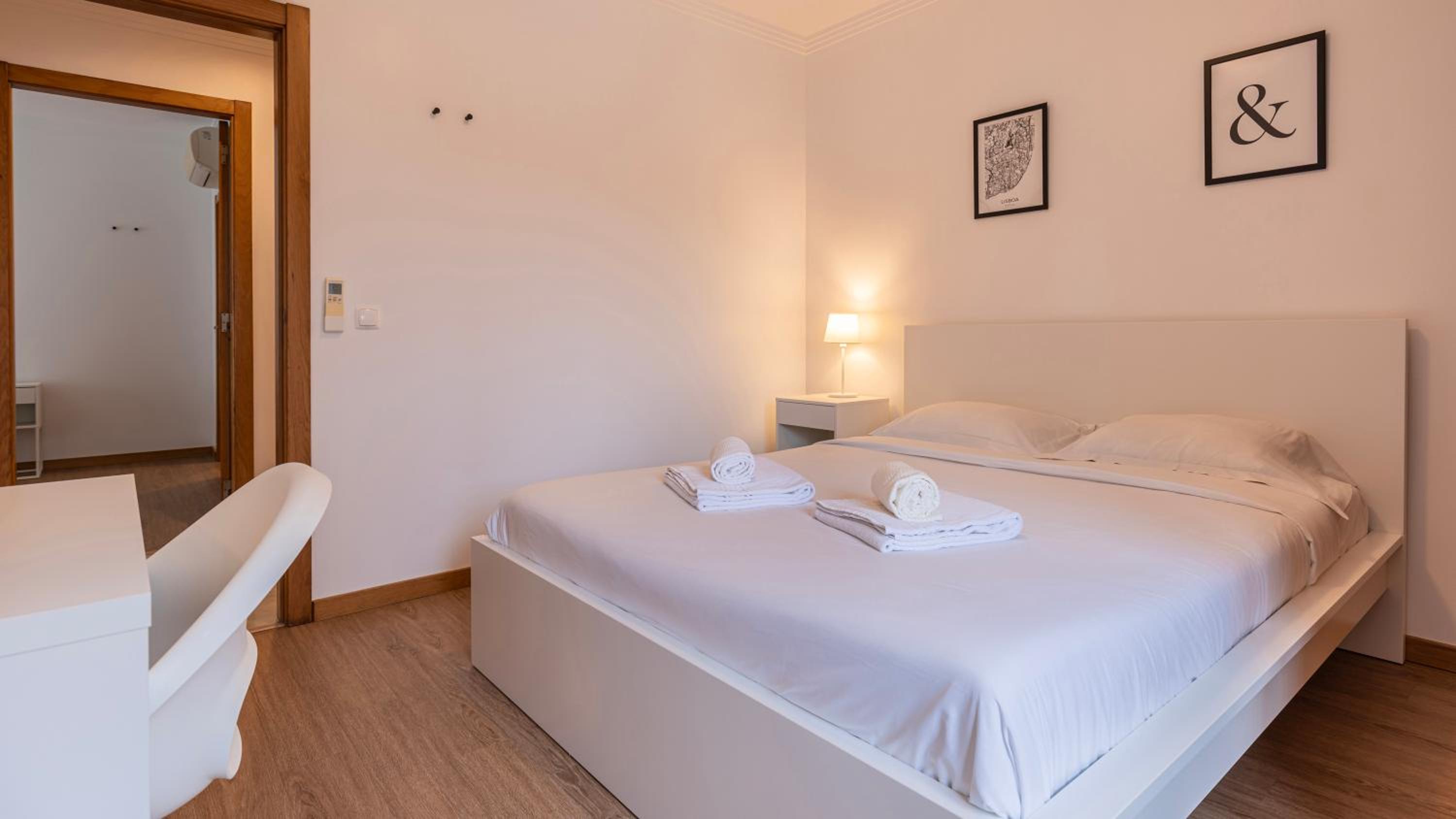 3 Bedroom Oeiras Wonder W/ Balcony by LovelyStay view 2