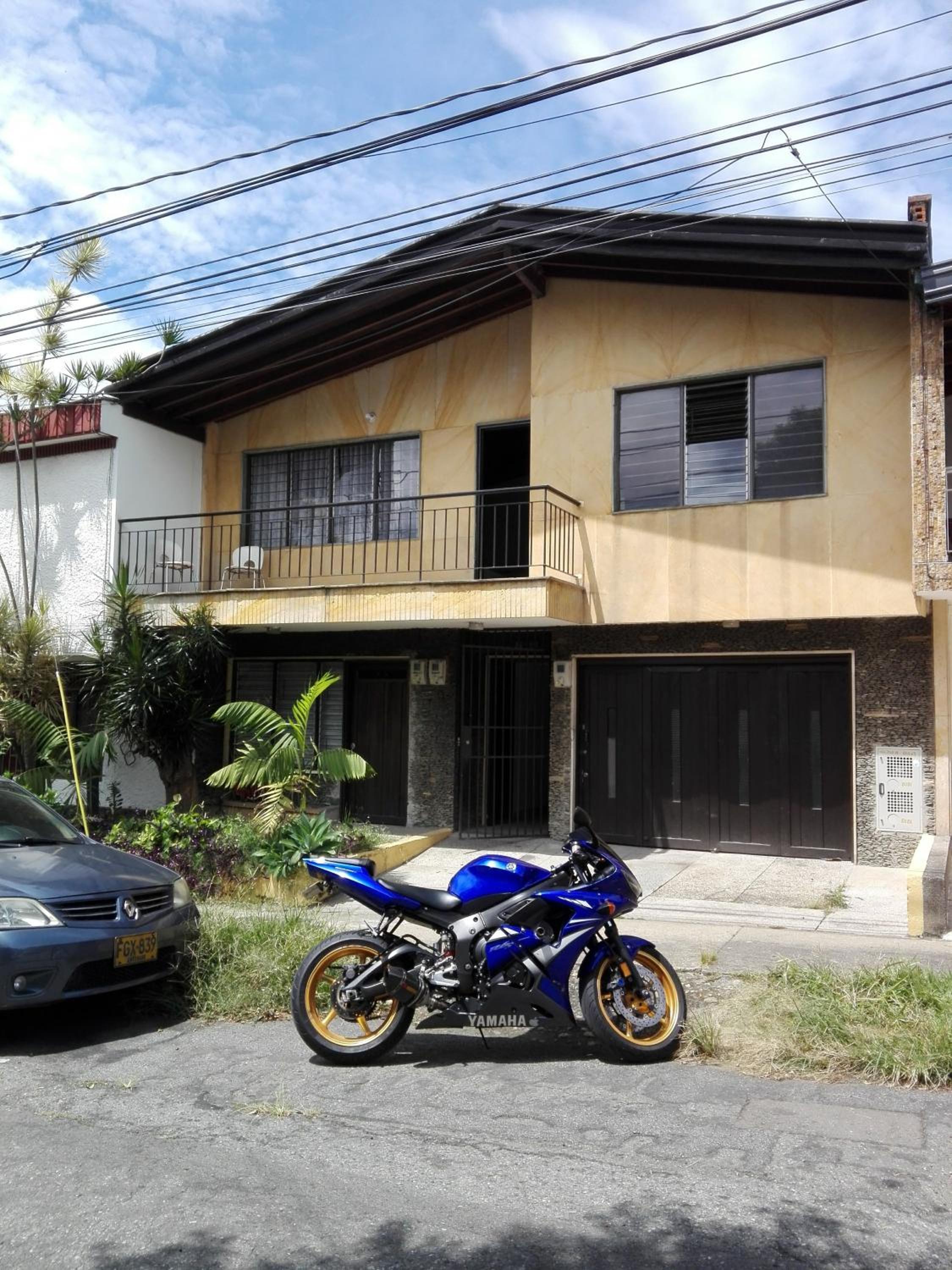 Casa en Laureles , crca al estadio