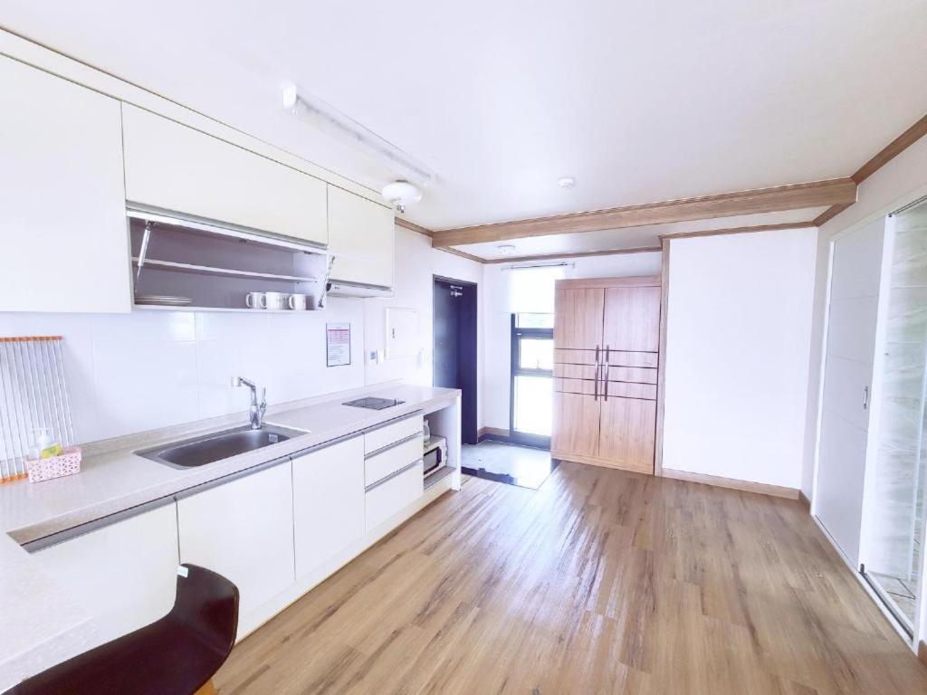 Dombe Resort, Seogwipo - 12