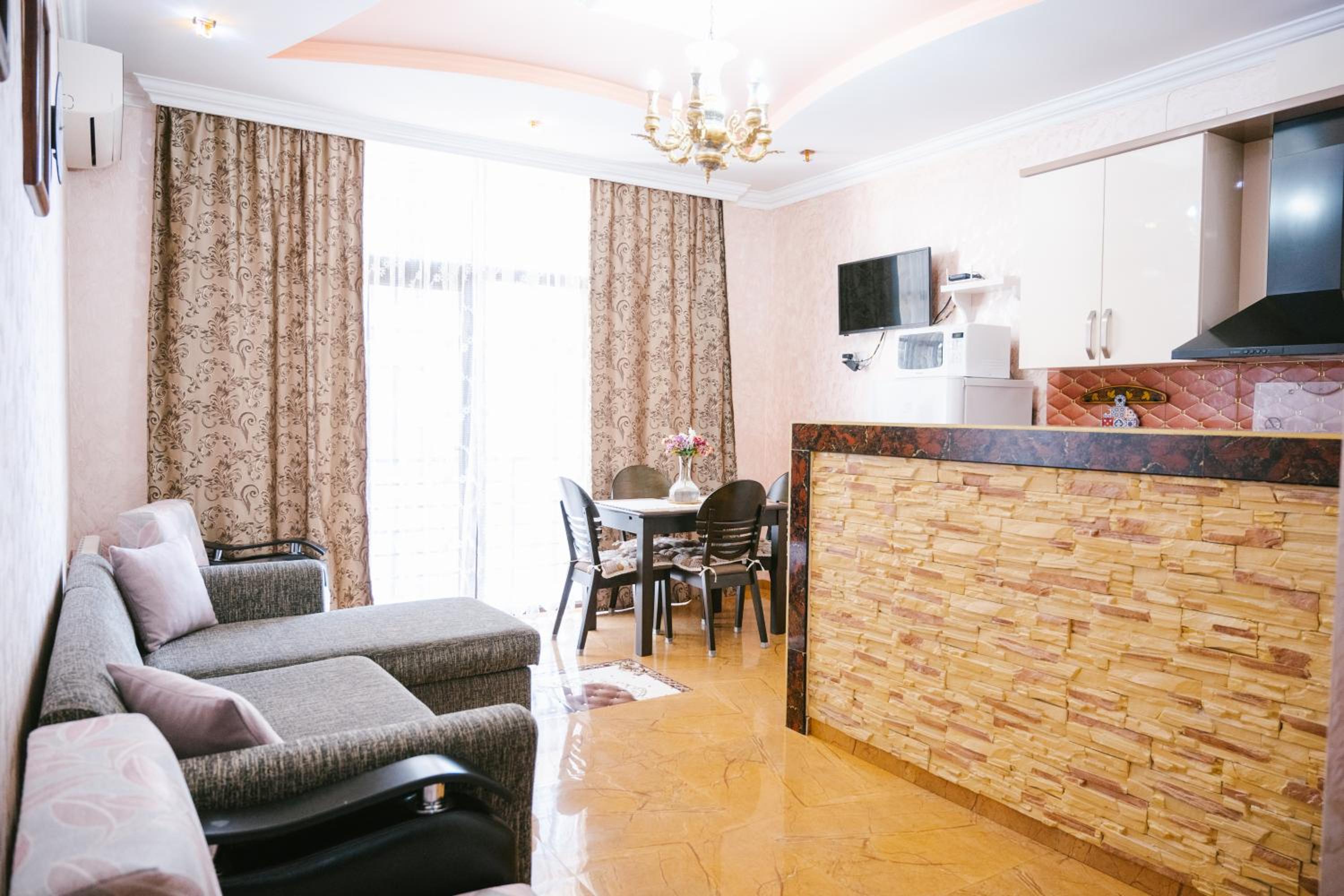 Ekaterine's Apartments view 3