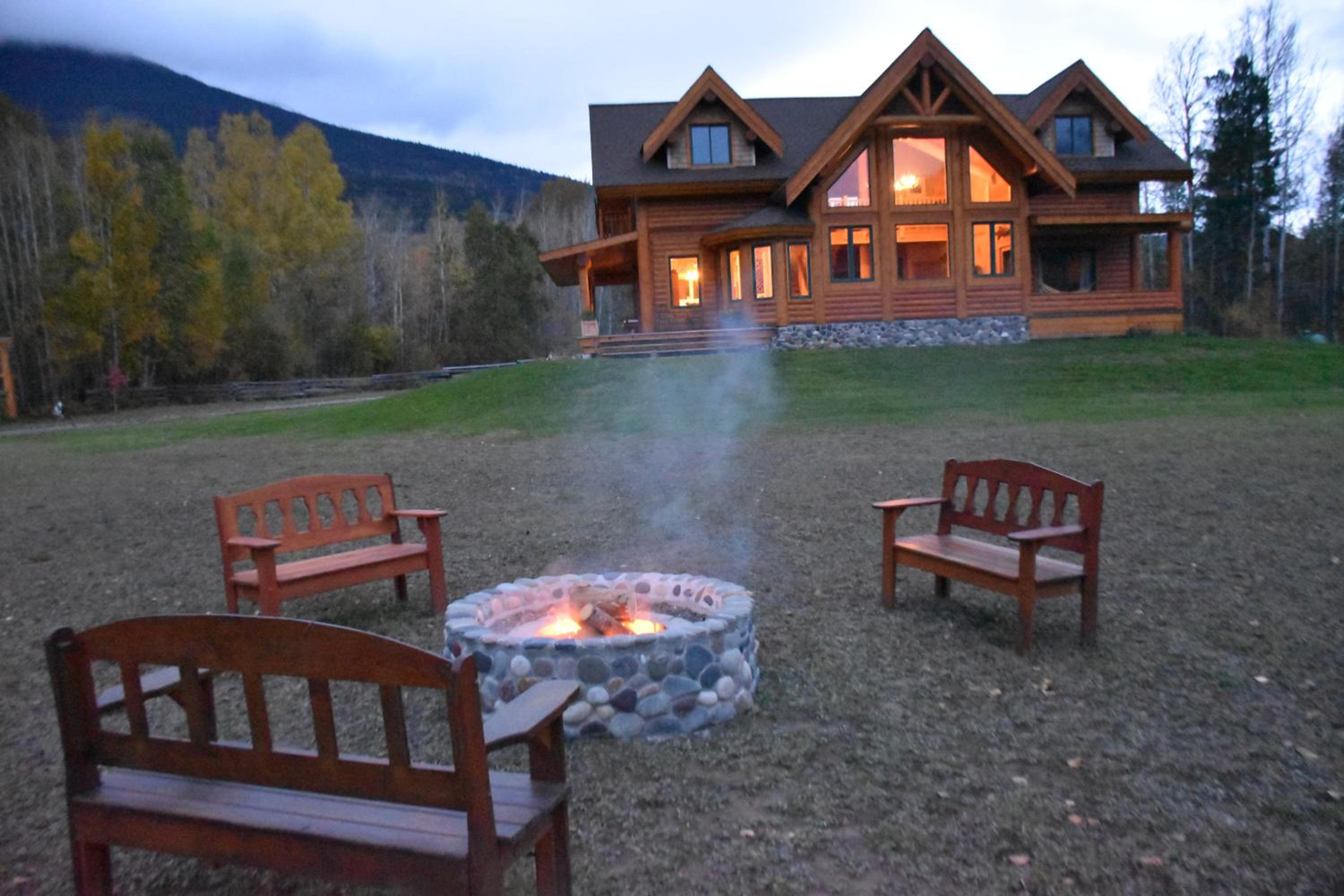 Seven Sisters Mountains House