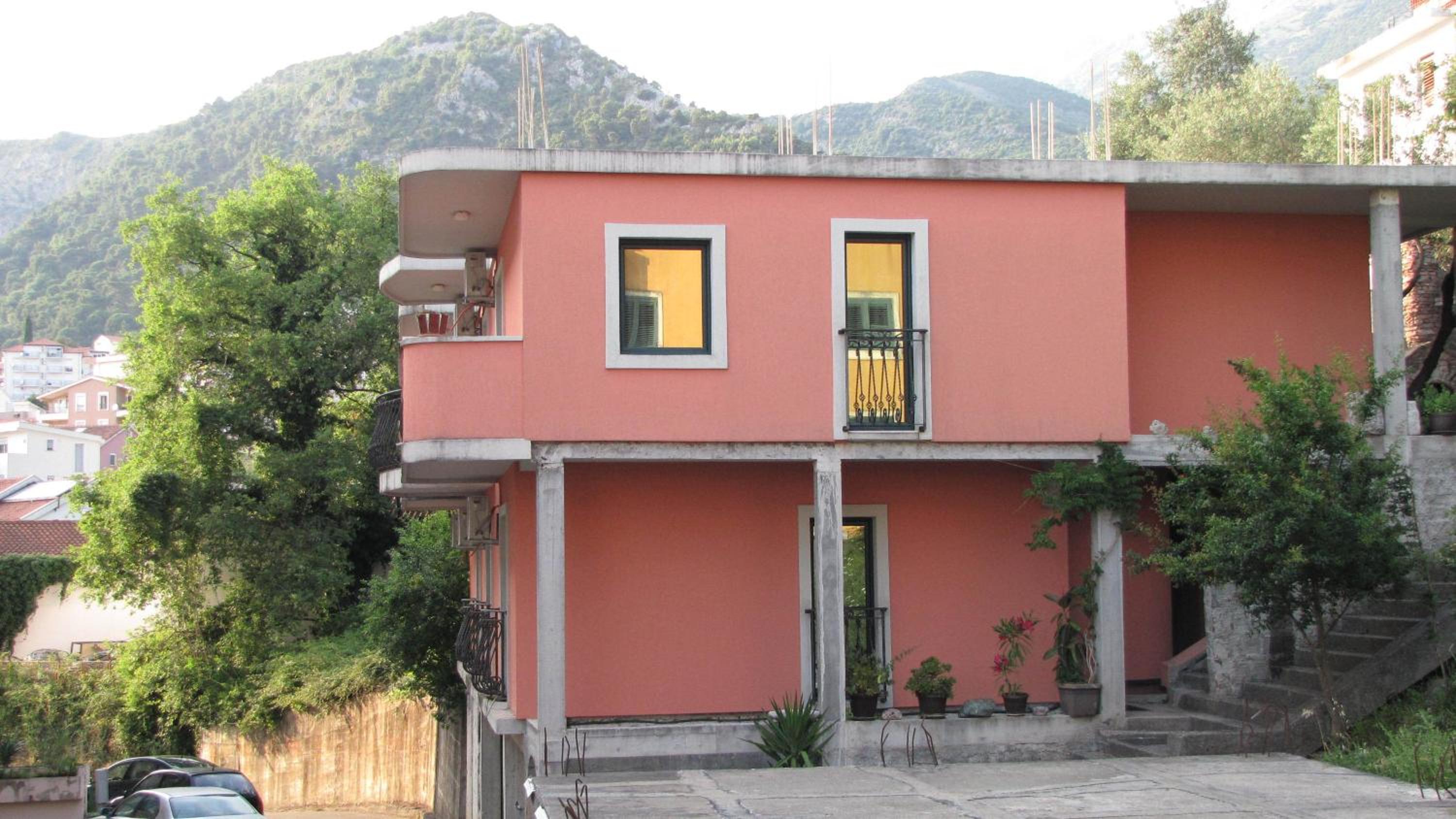 Lero Apartments