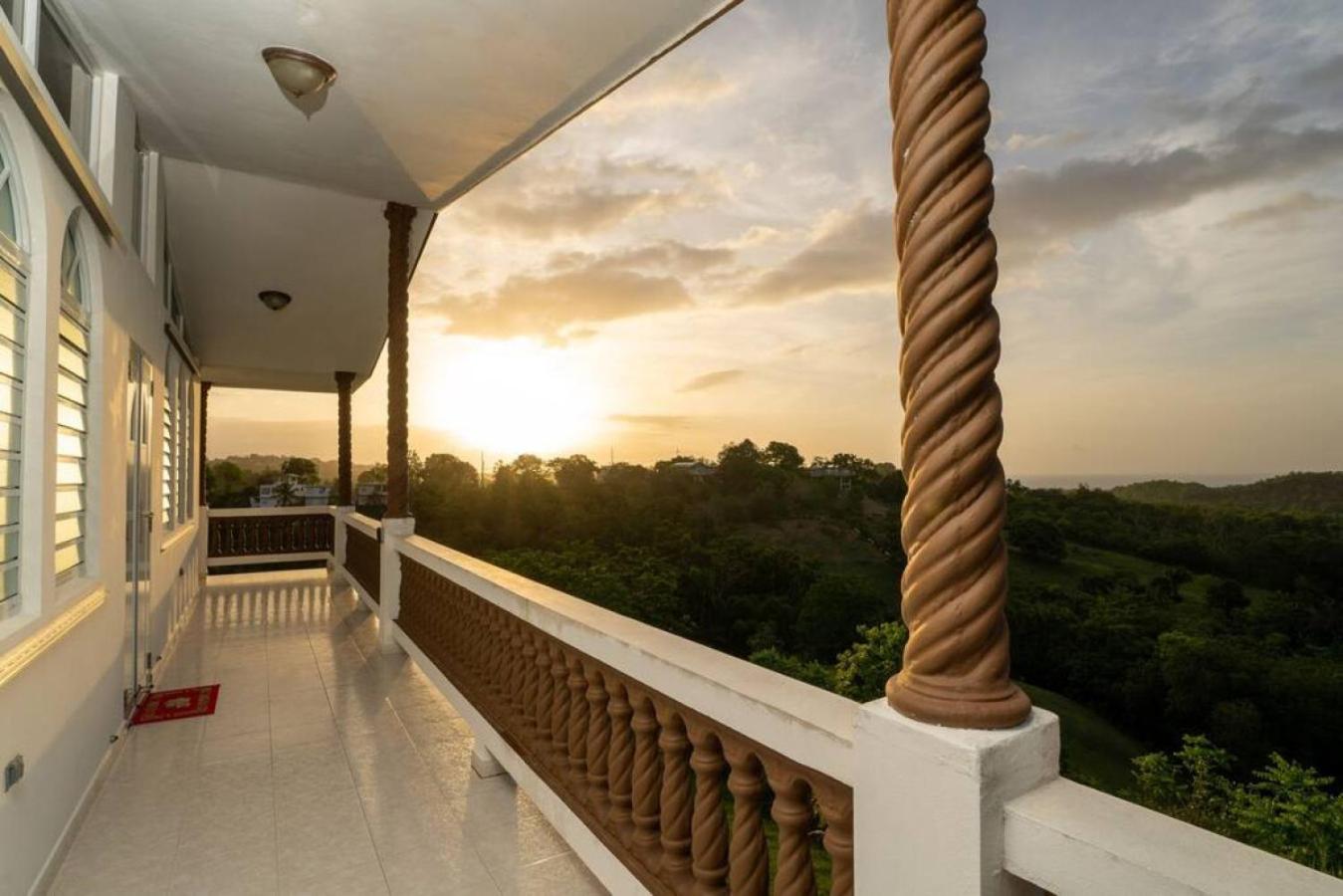 Villa Ensueno a 3 bdr house in the mountain view 4