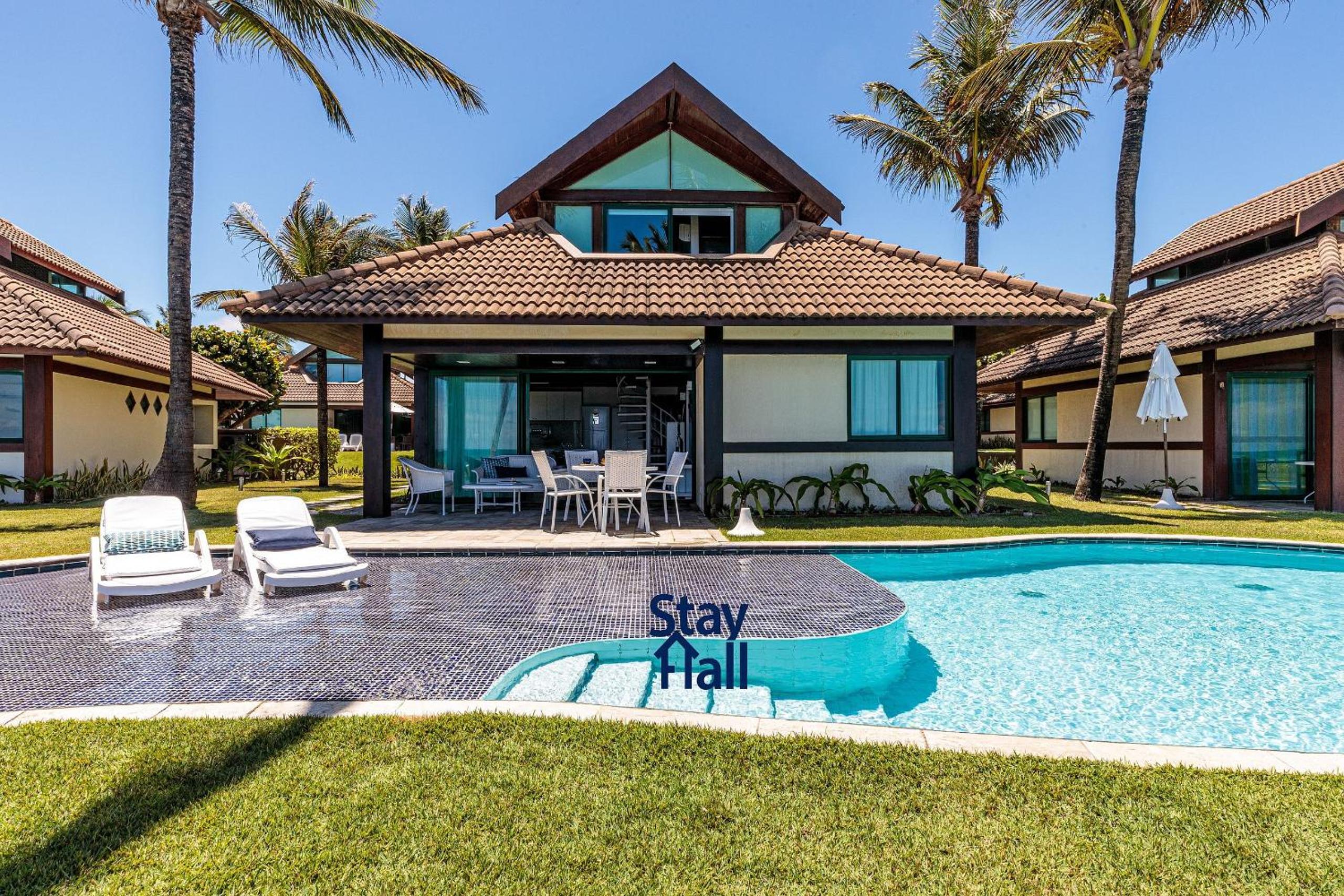 4-Bedroom Bungalow, Private Pool, Beachfront 034