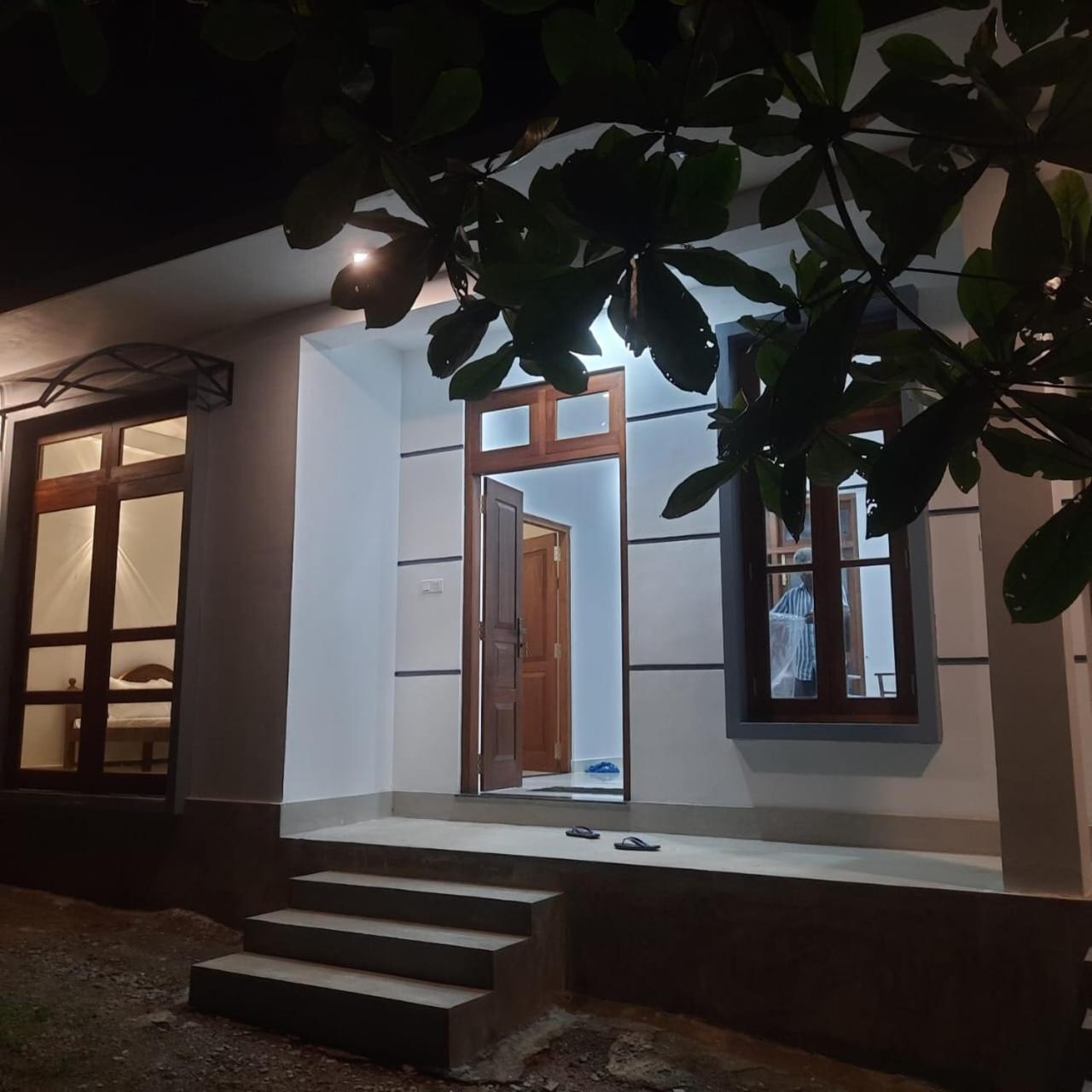 Villa Sun Breeze Hikkaduwa Beach view 5
