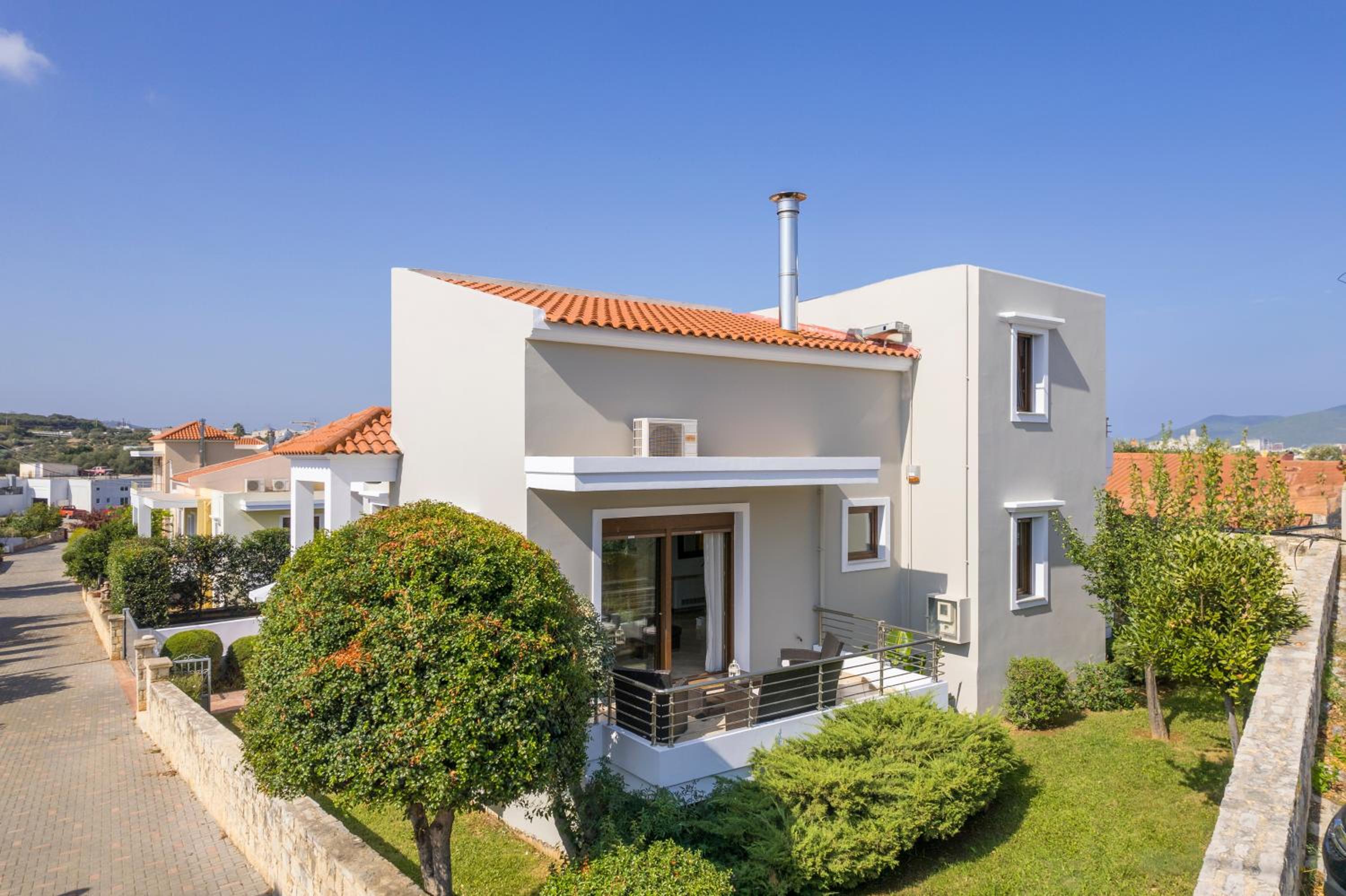 Hotel Villa Katerina - Image 1