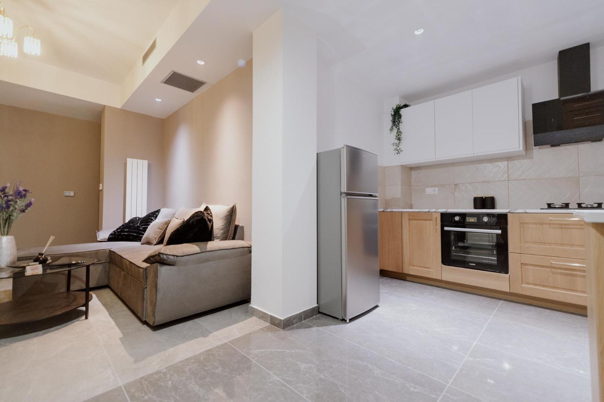 Elpidas Apartment