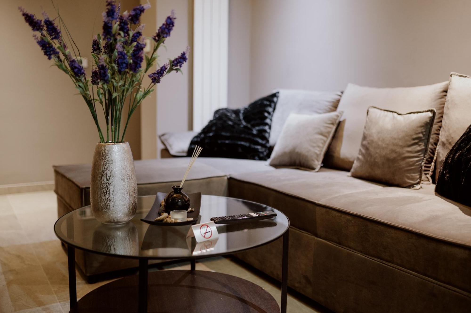Elpidas Apartment