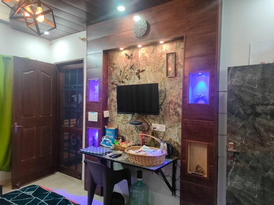 Urban homestay volcastay view 3