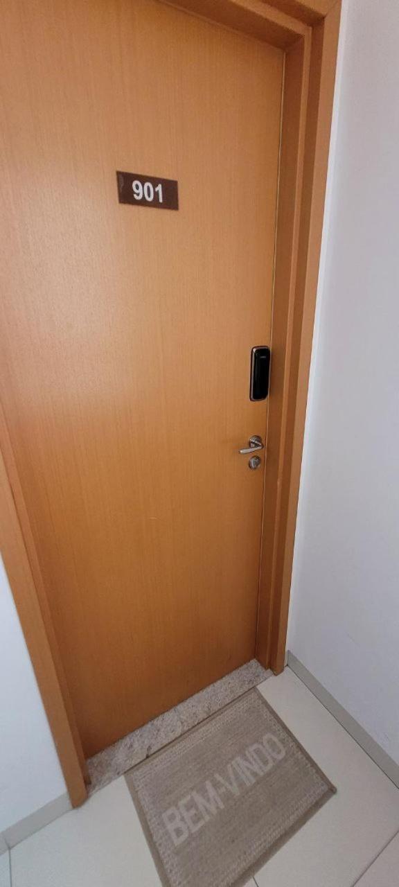 Apartamento Horizonte Azul, vista lago, próximo ao shopping