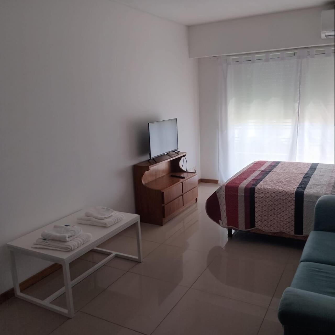 Mendoza 1638 Aparments