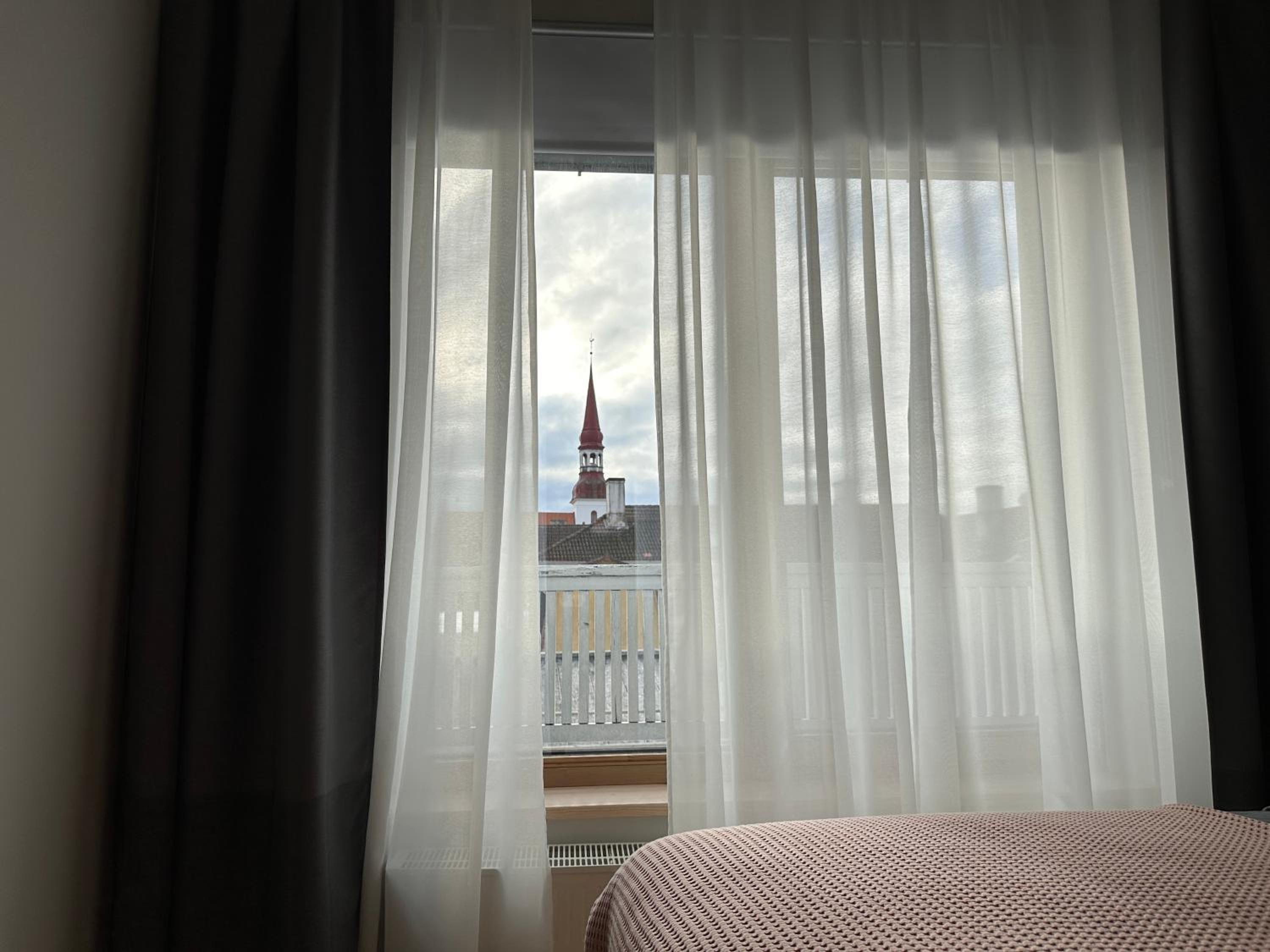 Uus 1 Old Town Apartment