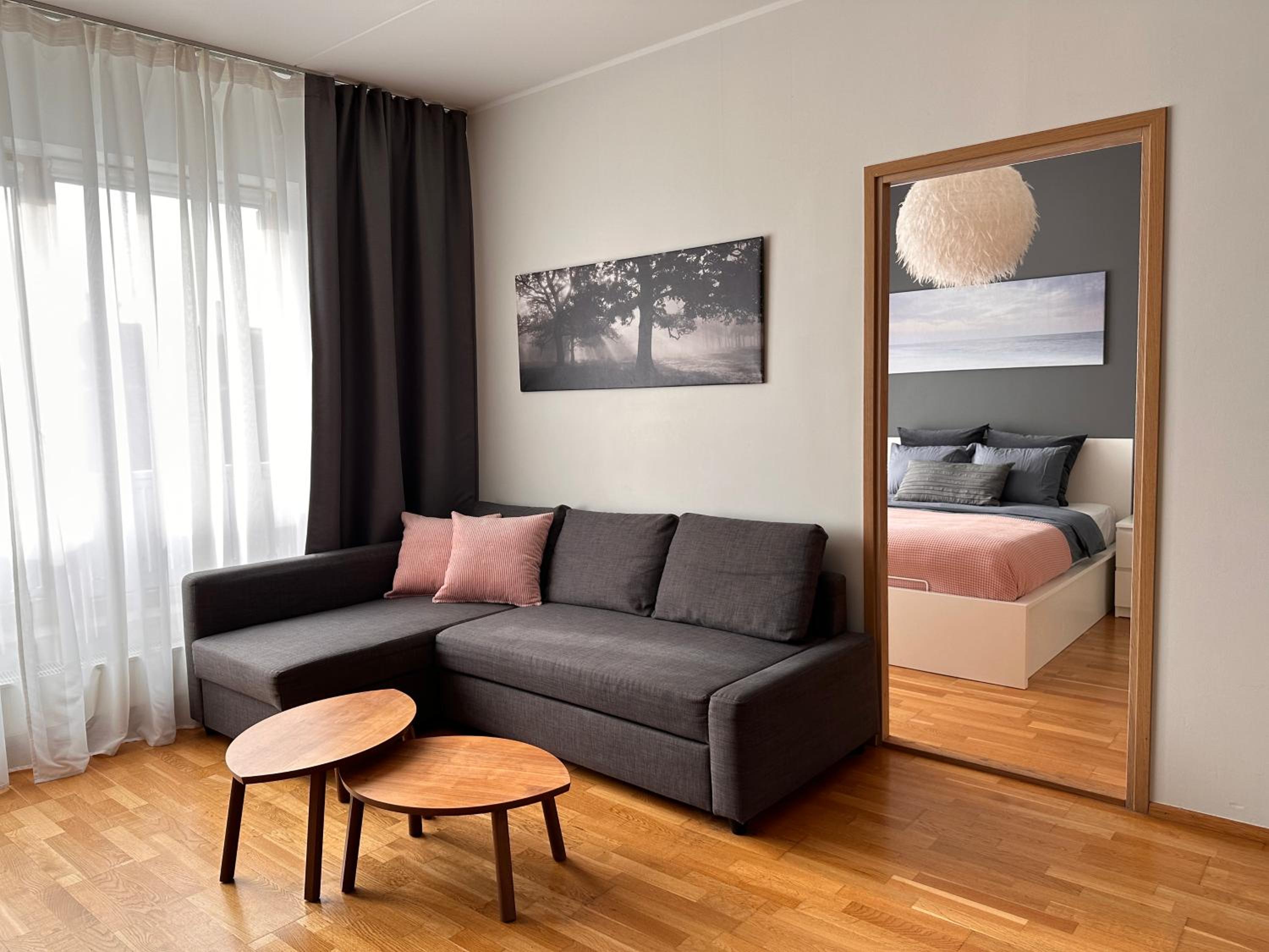 Uus 1 Old Town Apartment