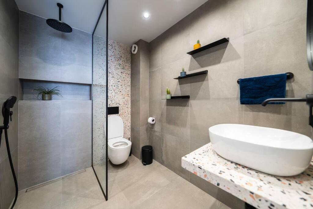 Vitosha Apartment With Parking