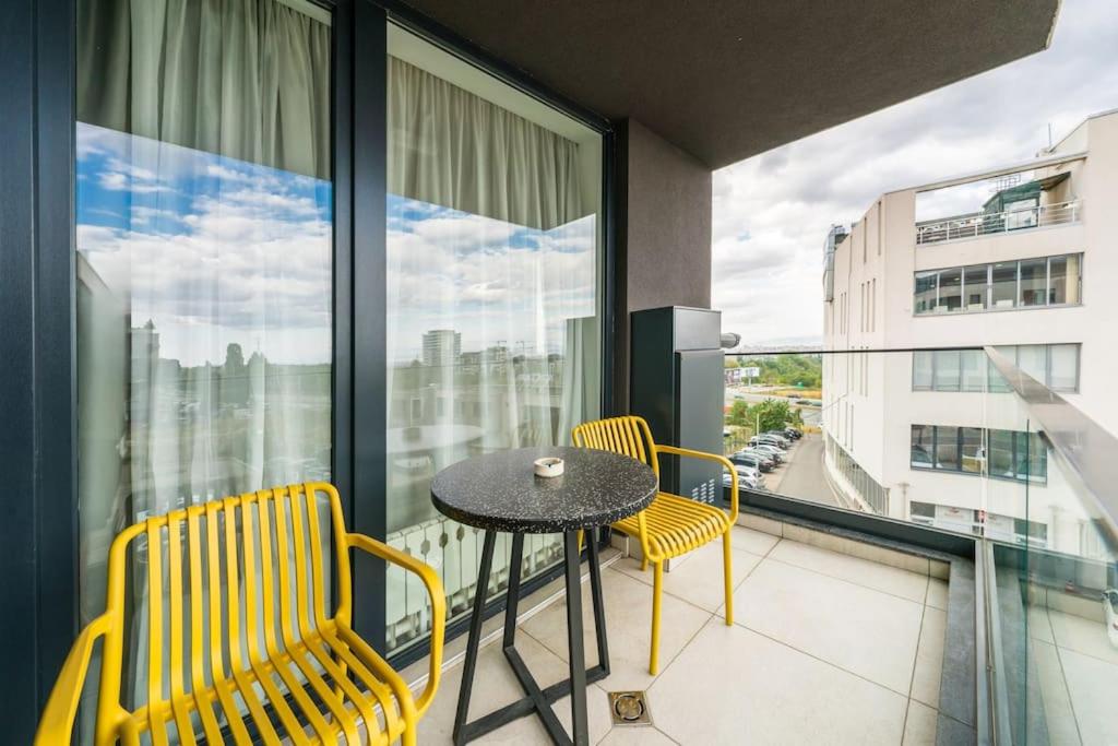Vitosha Apartment With Parking