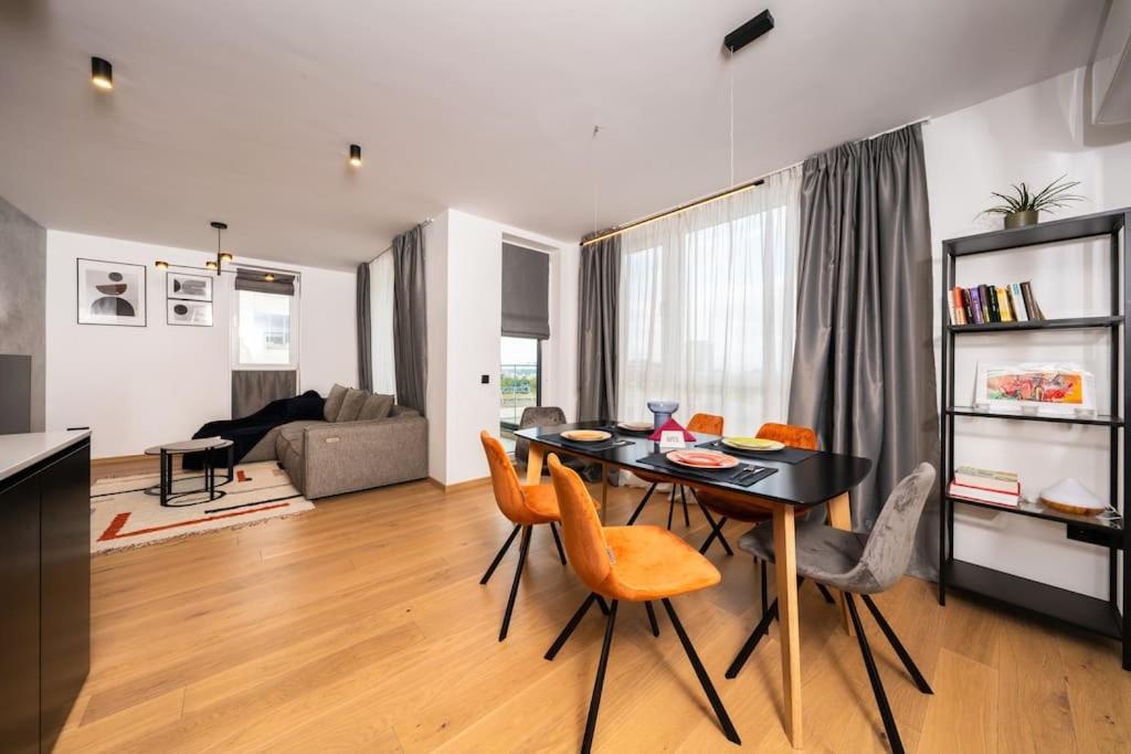 Vitosha Apartment With Parking