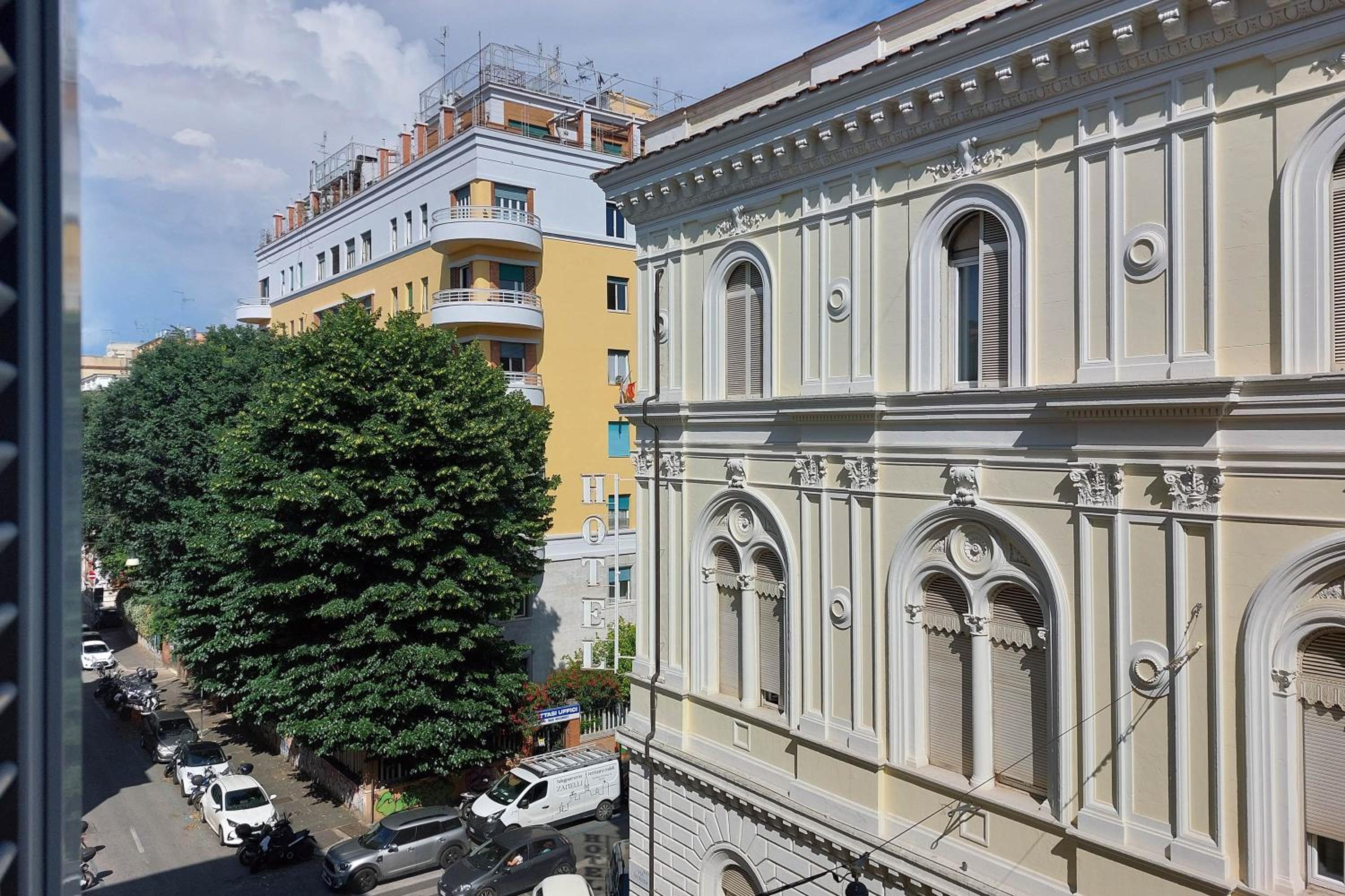 Piccola Piazza Della Libertà