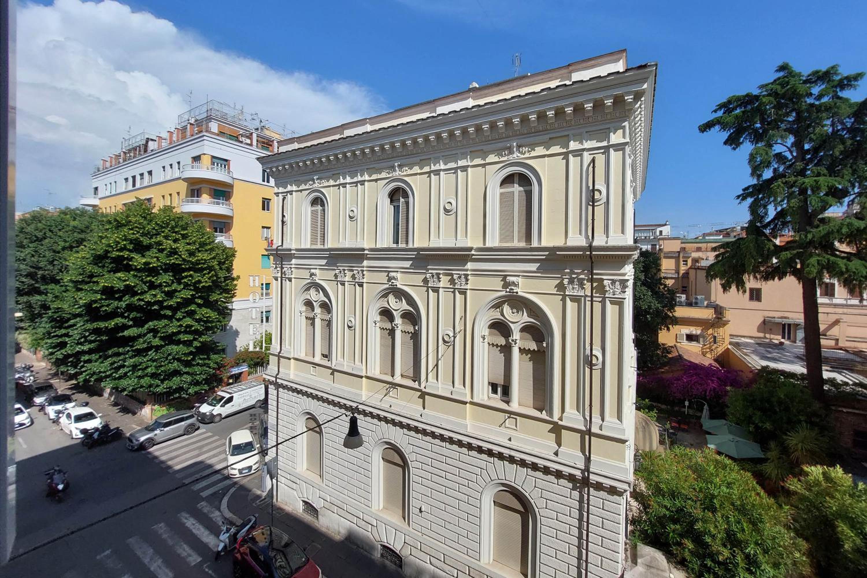 Piccola Piazza Della Libertà
